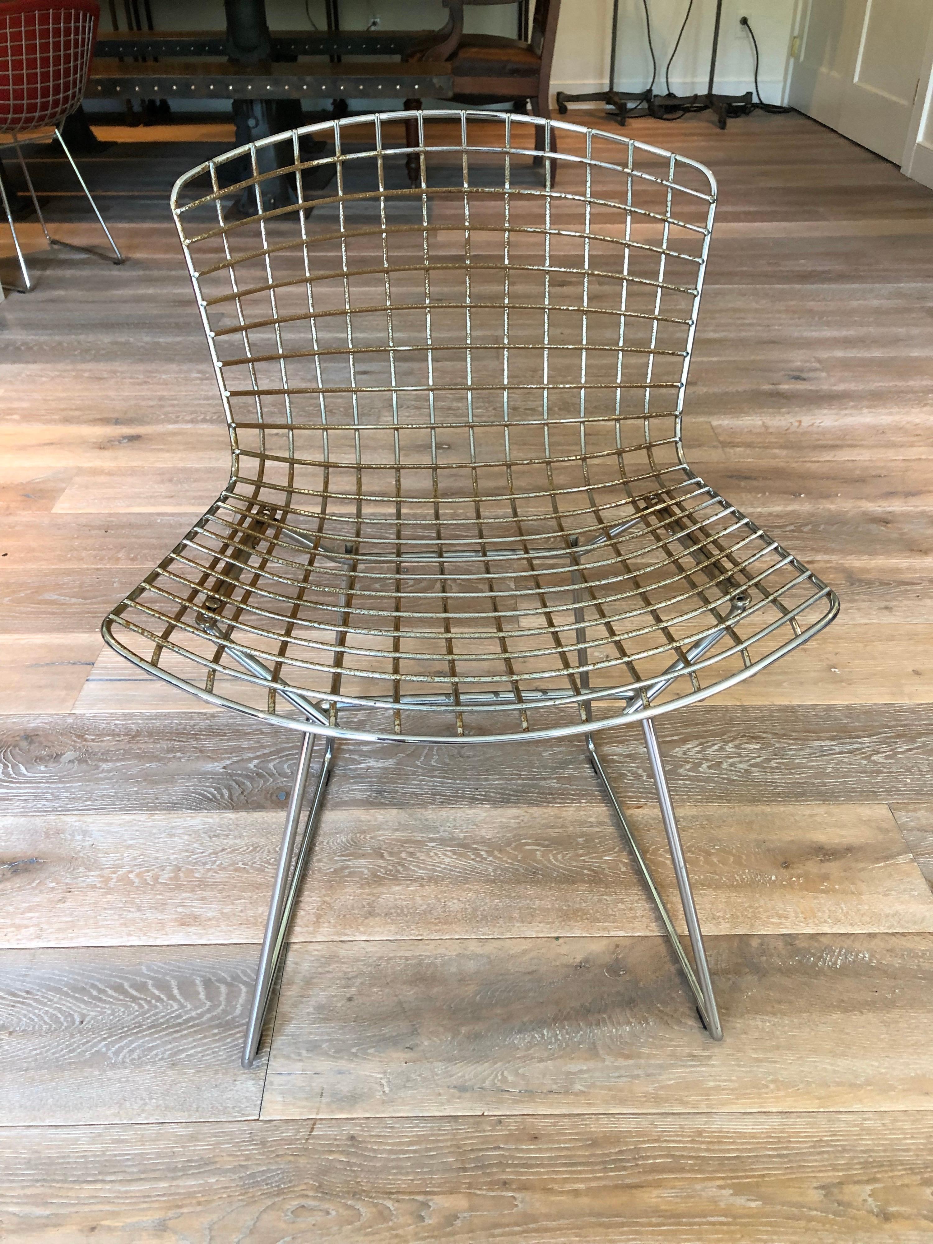 20ième siècle Ensemble de quatre chaises Bertoia vintage en vente
