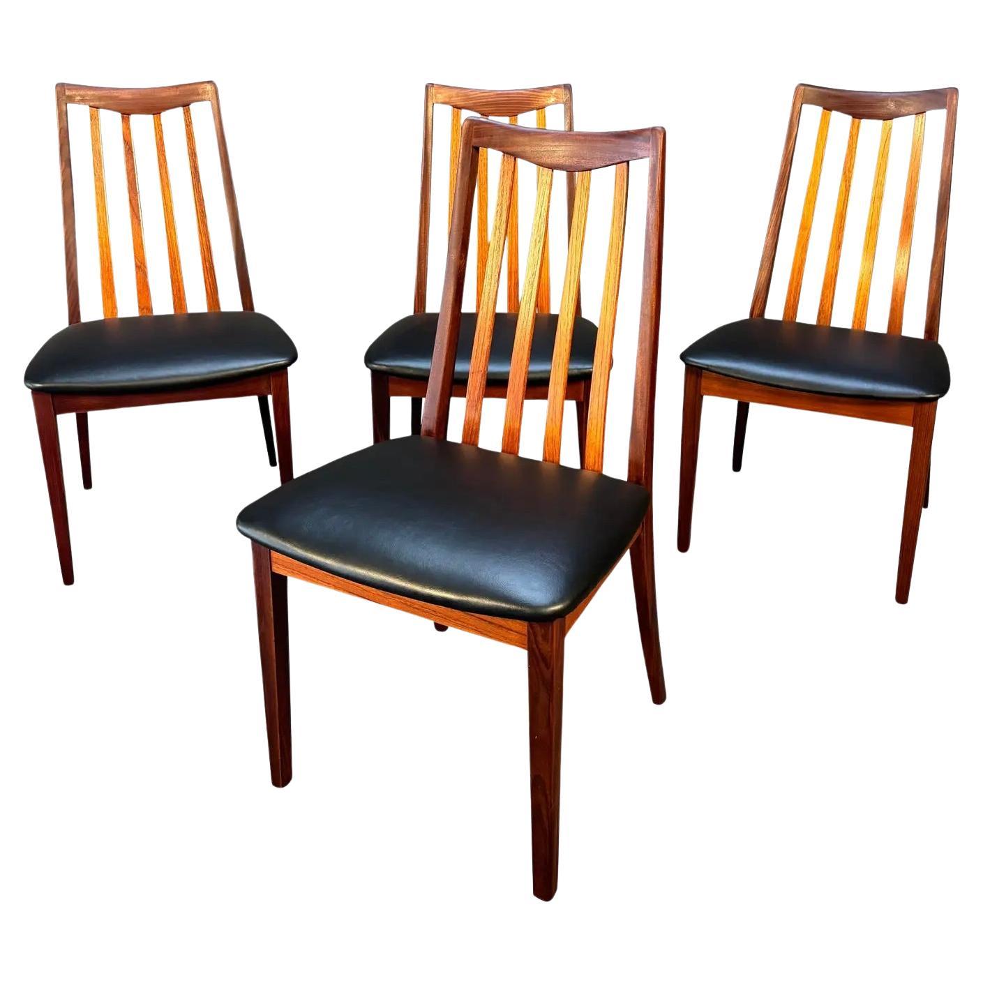 Ensemble de quatre chaises de salle à manger britanniques en teck de style mi-siècle moderne par G Plan