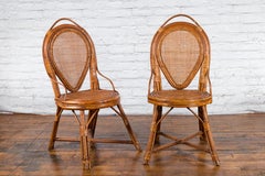 Satz von vier burmesischen Vintage-Bambus-Beistellstühlen mit geflochtenen Rattan-Rückenlehnen und Sitzen