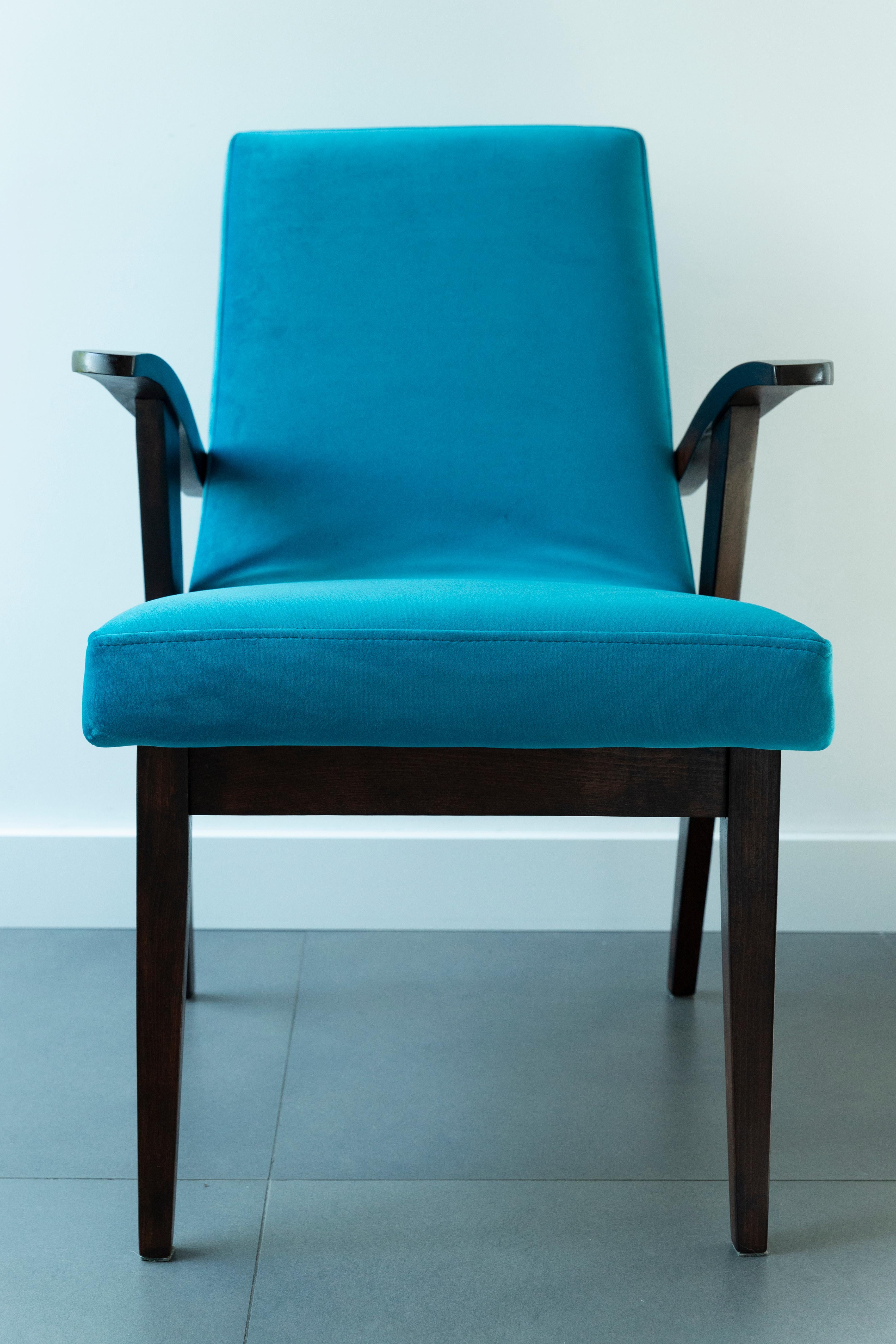 Set of Four Vintage Chairs in Blue Velvet by Mieczyslaw Puchala, 1960s For Sale 4