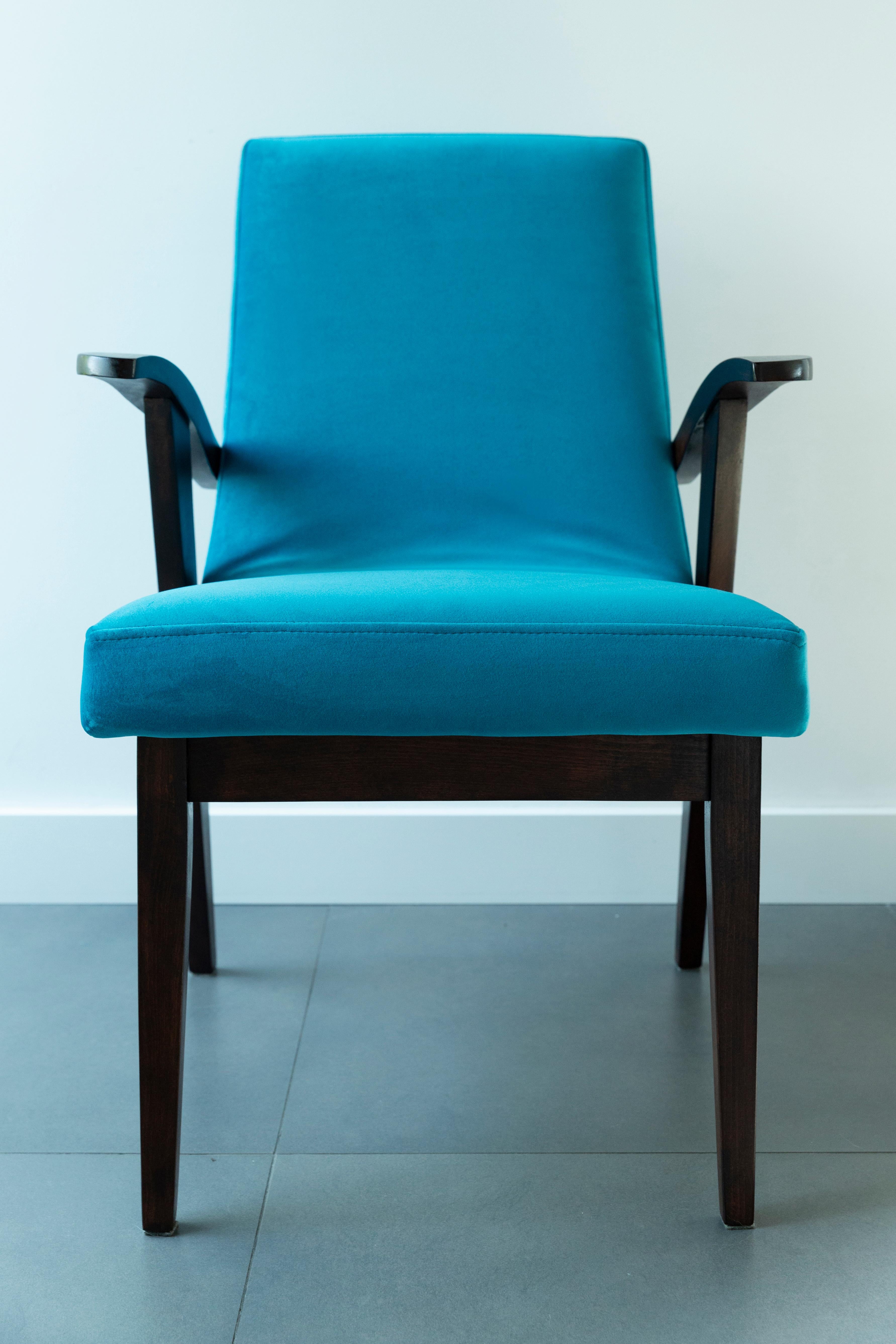 Set of Four Vintage Chairs in Blue Velvet by Mieczyslaw Puchala, 1960s For Sale 5