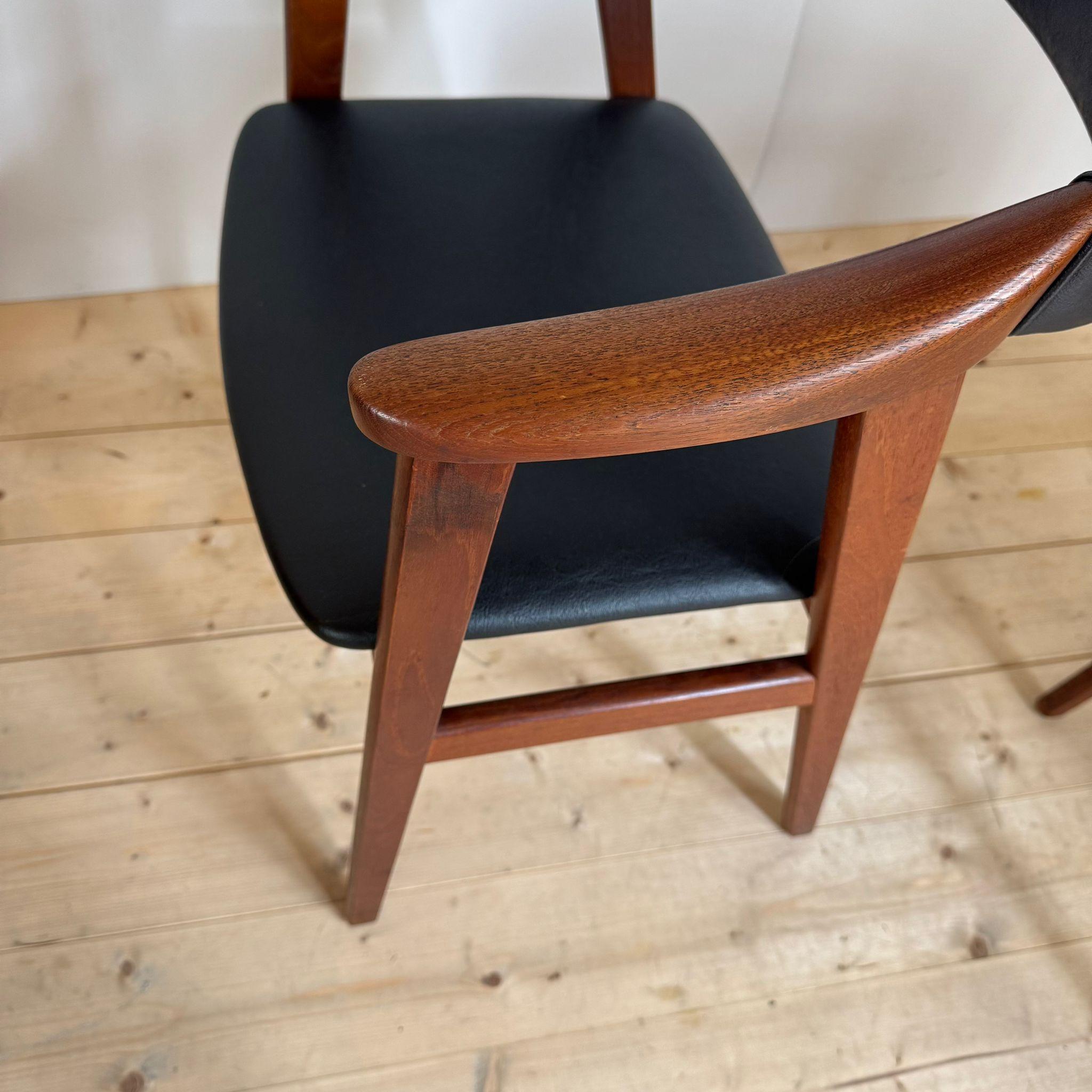 Ensemble de quatre chaises vintage en teck, Danemark 1960 Bon état - En vente à Torino, IT