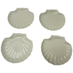 Set of Four Vintage Coastal Scallop Seashell Shaped Plates