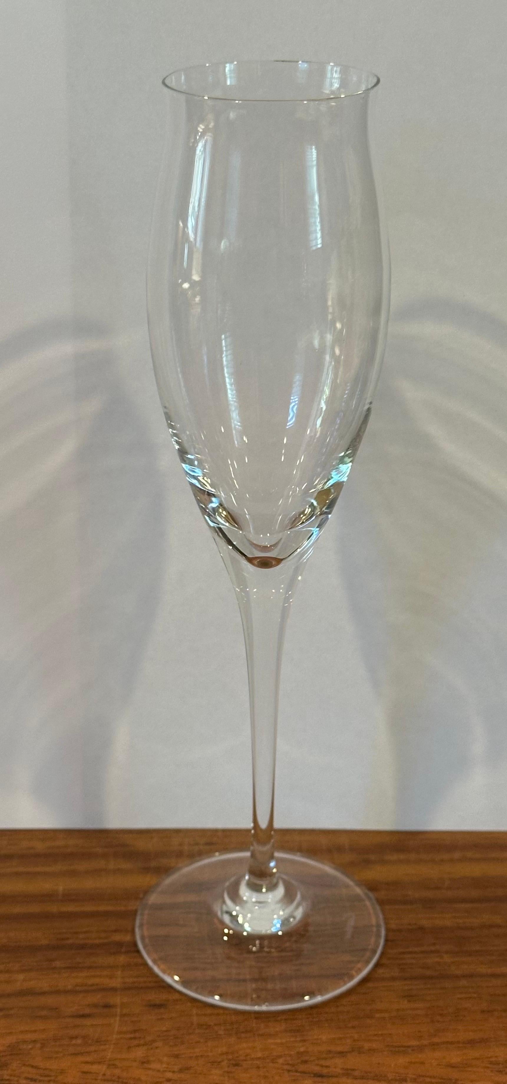 Set of Four Vintage Crystal Champagne Flutes in Original Red Box by Cartier For Sale 5