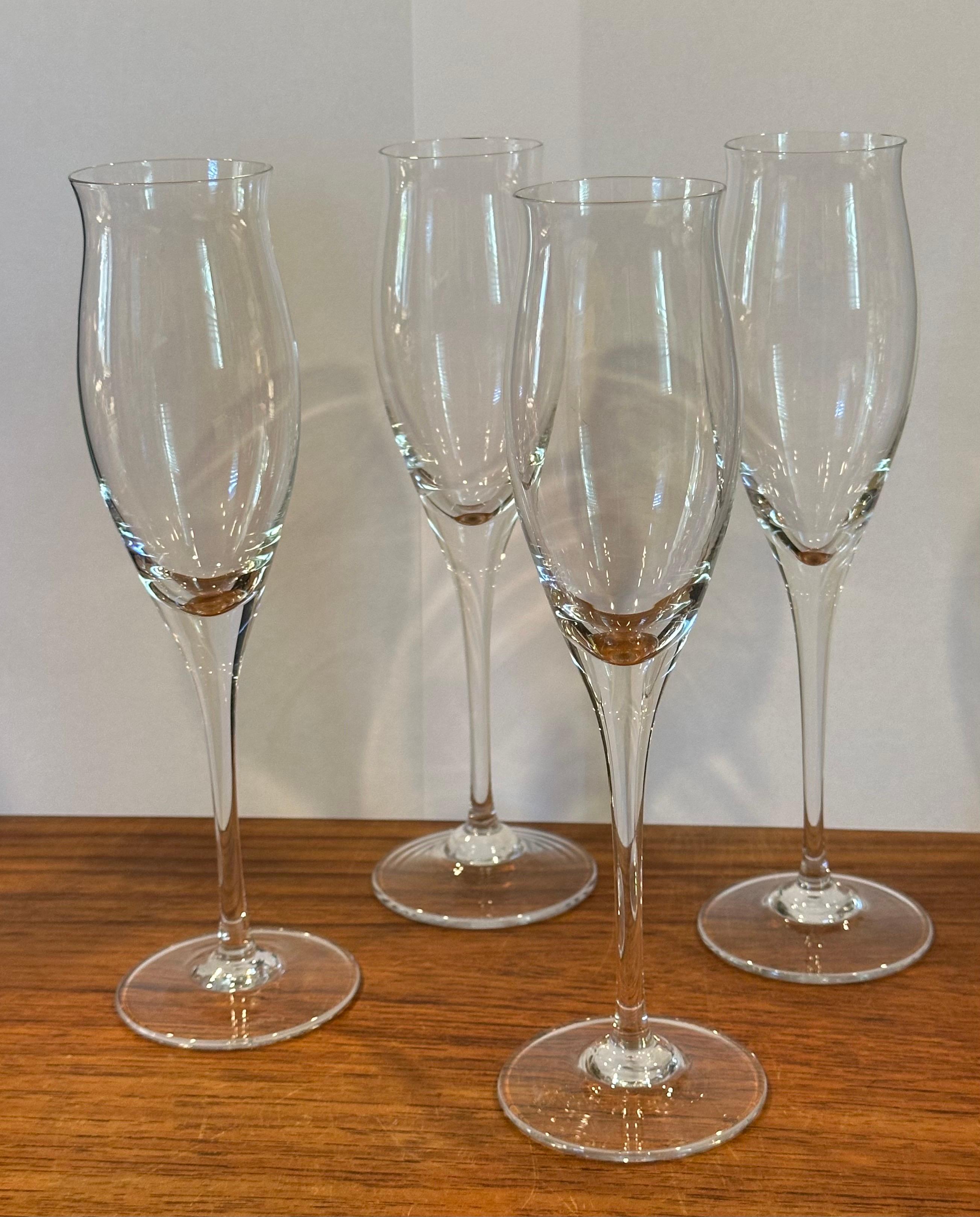 Set of Four Vintage Crystal Champagne Flutes in Original Red Box by Cartier For Sale 1