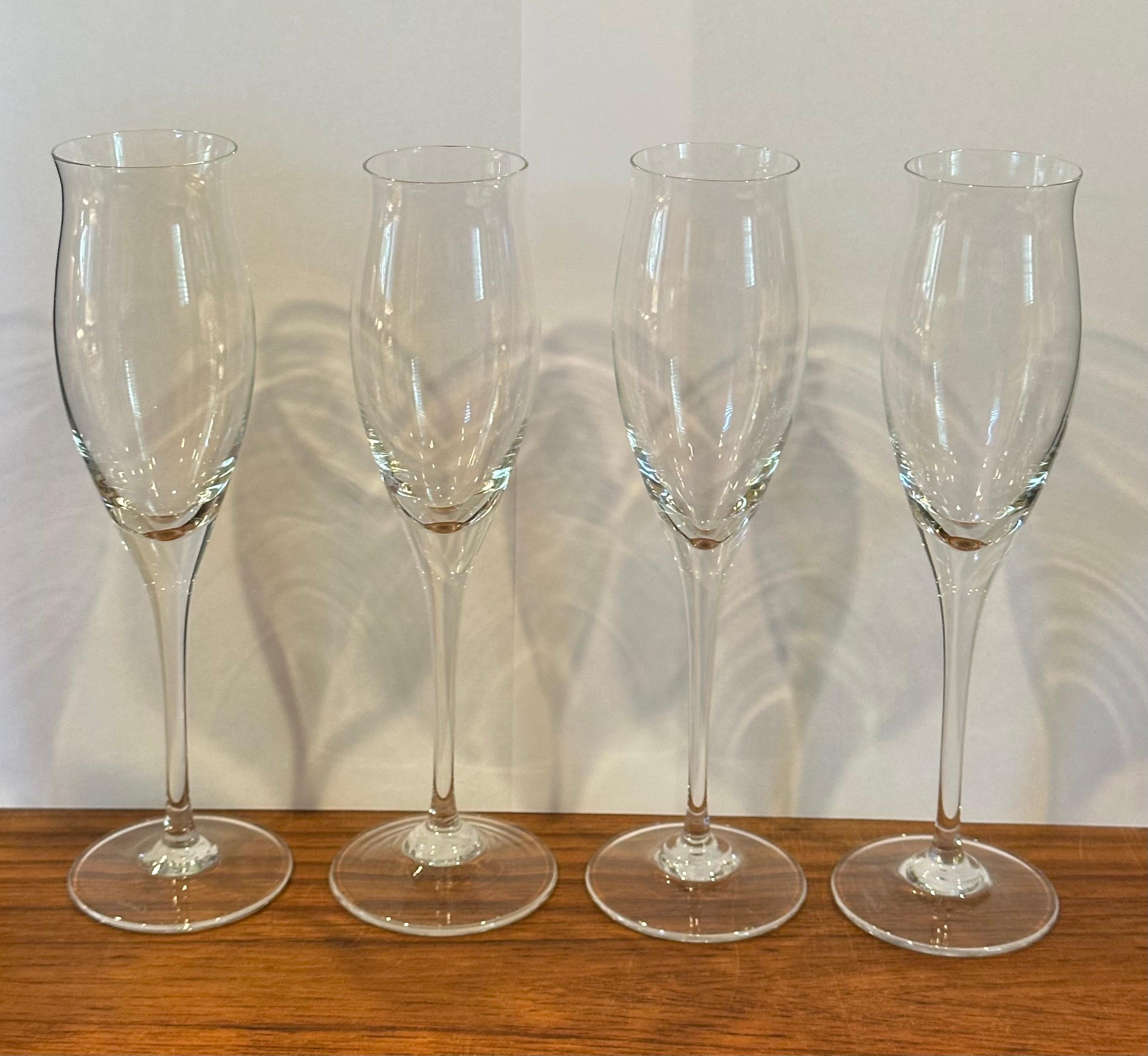 Set of Four Vintage Crystal Champagne Flutes in Original Red Box by Cartier For Sale 3