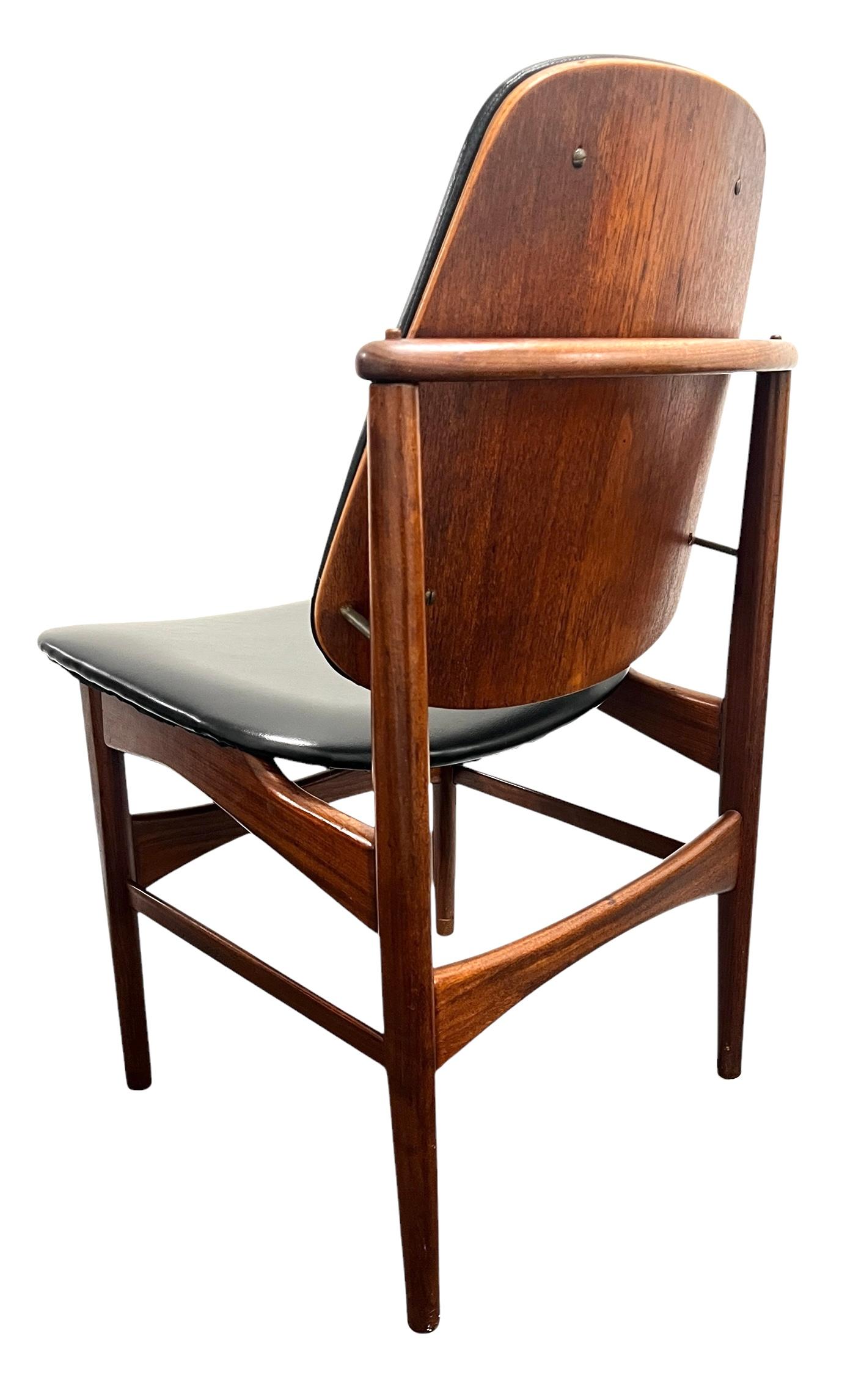 Hand-Crafted Set of Four Vintage Danish Dining Chairs by Arne Vodder for France & Daverkosen