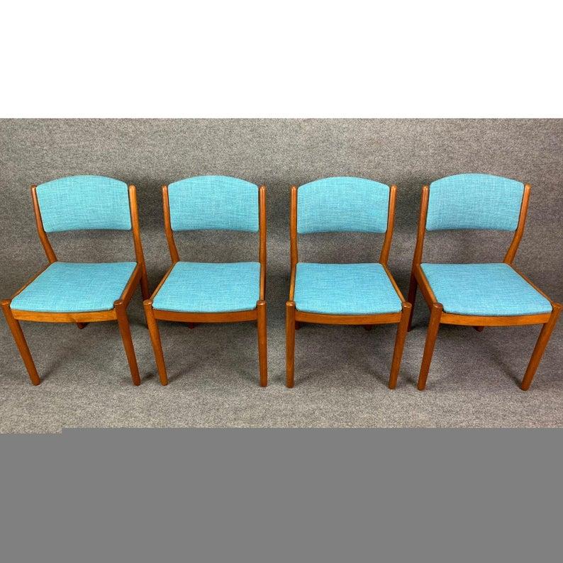 Here is a beautiful set of four 1960s Scandinavian Modern dining chairs in solid oak designed by Poul Volther and produced by FDB Mobler in Denmark. Recently imported to California.
This four chairs features a solid oak frame oiled to perfection