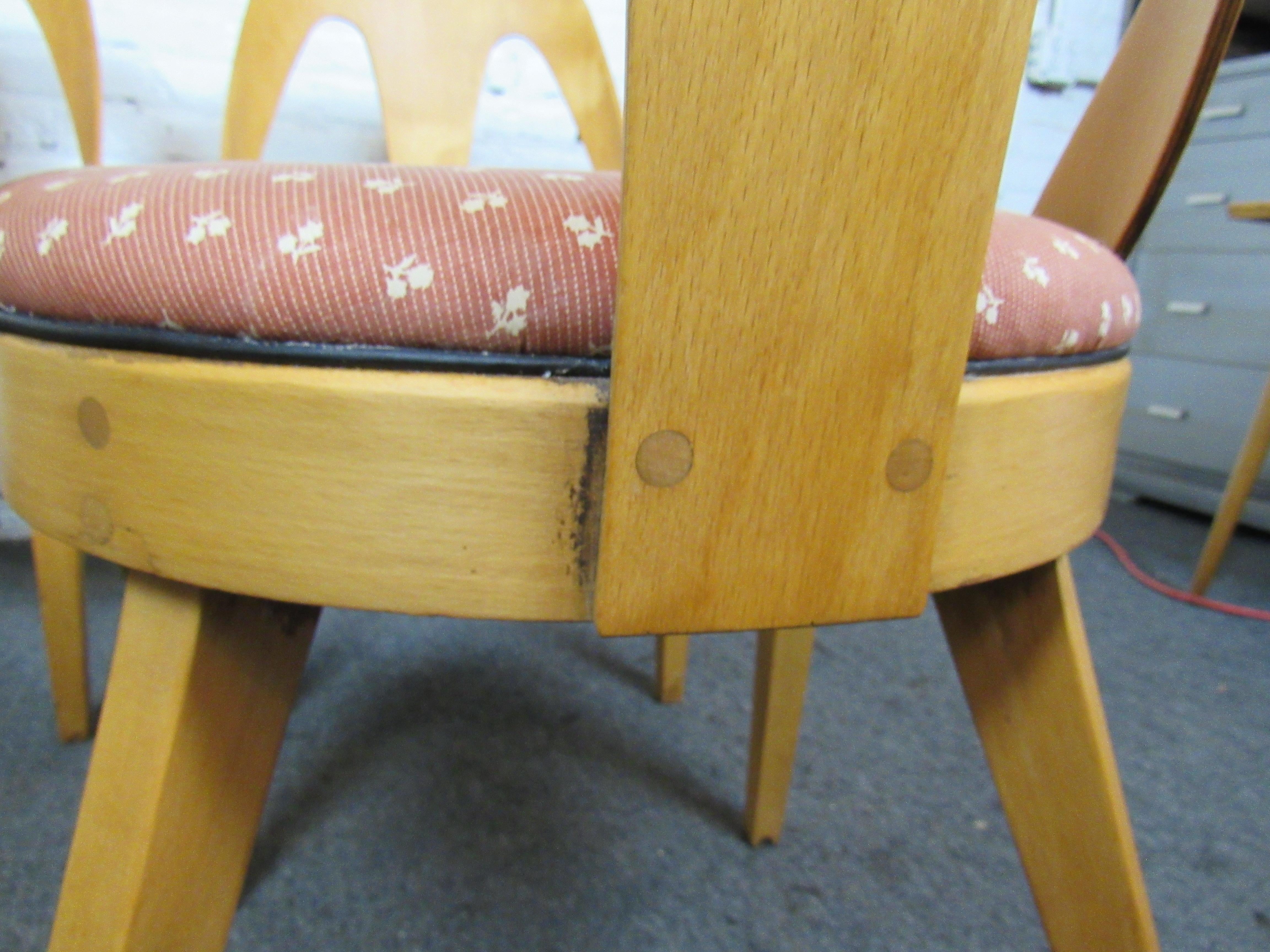 Set of Four Vintage Dining Room Chairs For Sale 5
