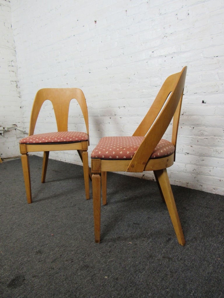 Set of Four Vintage Dining Room Chairs For Sale at 1stDibs