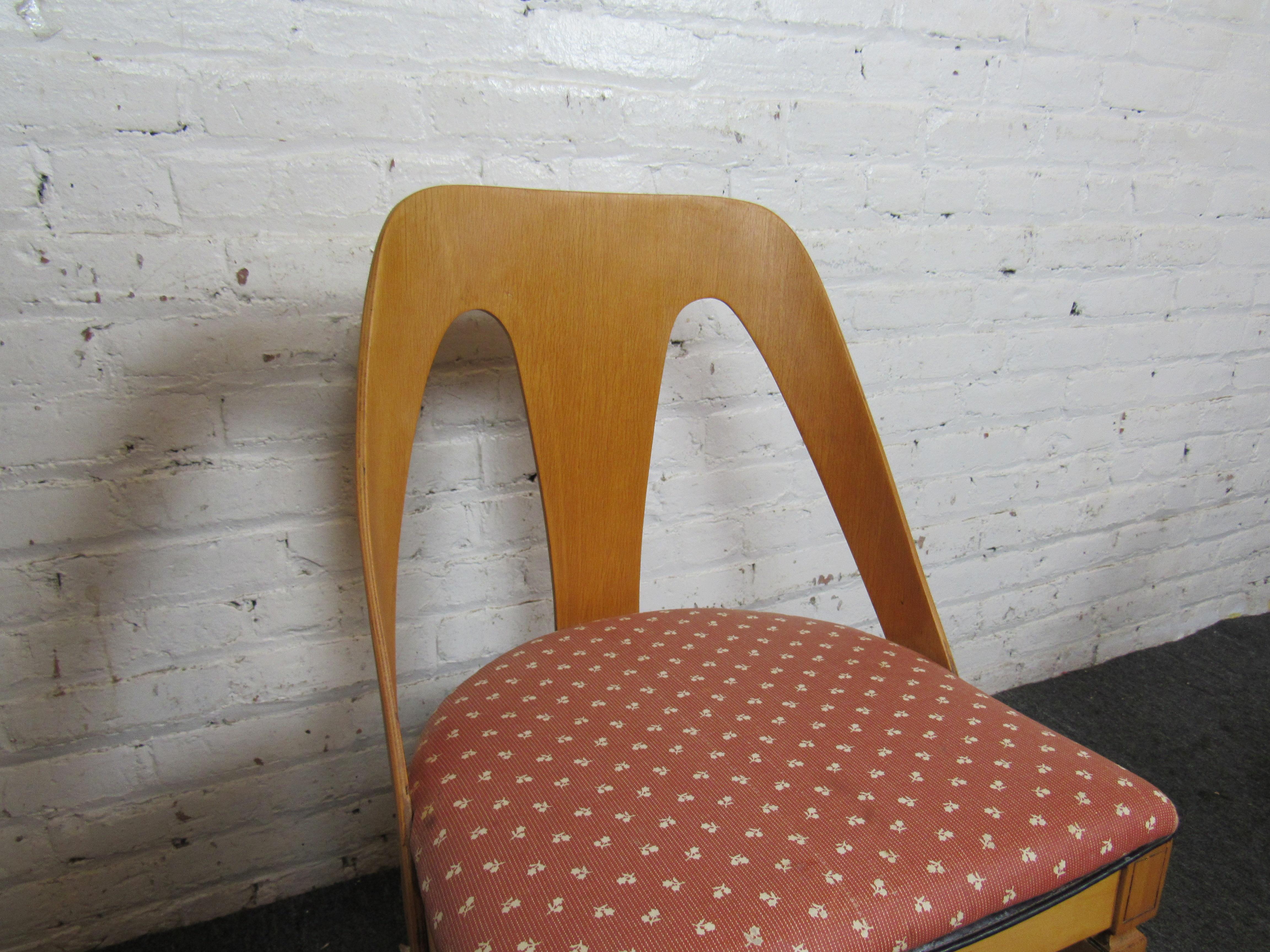 Set of Four Vintage Dining Room Chairs For Sale 1