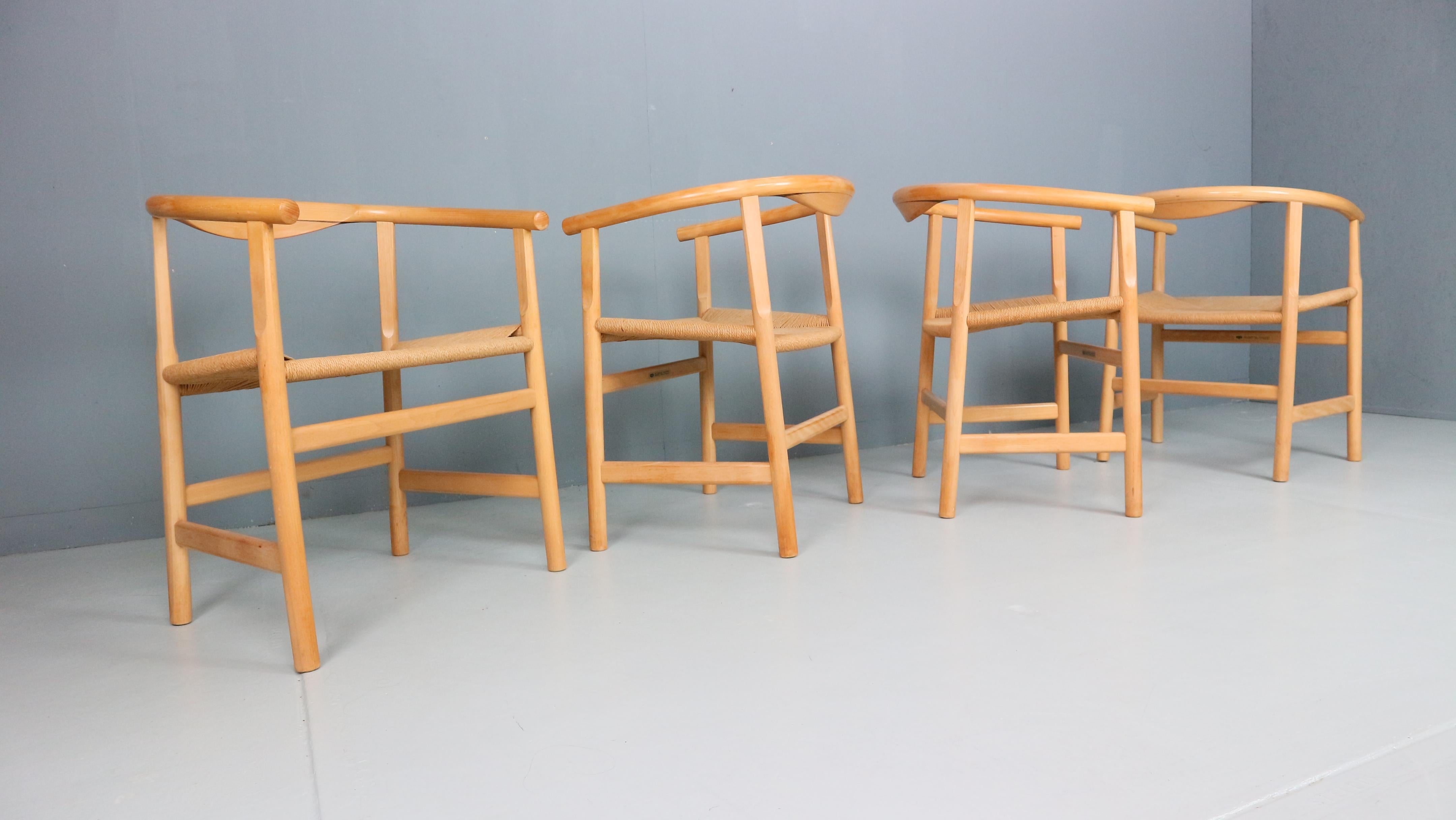 Satz von vier Vintage-Stühlen PP201 von Hans J Wegner für Pp Furniture, Dänemark im Angebot 11