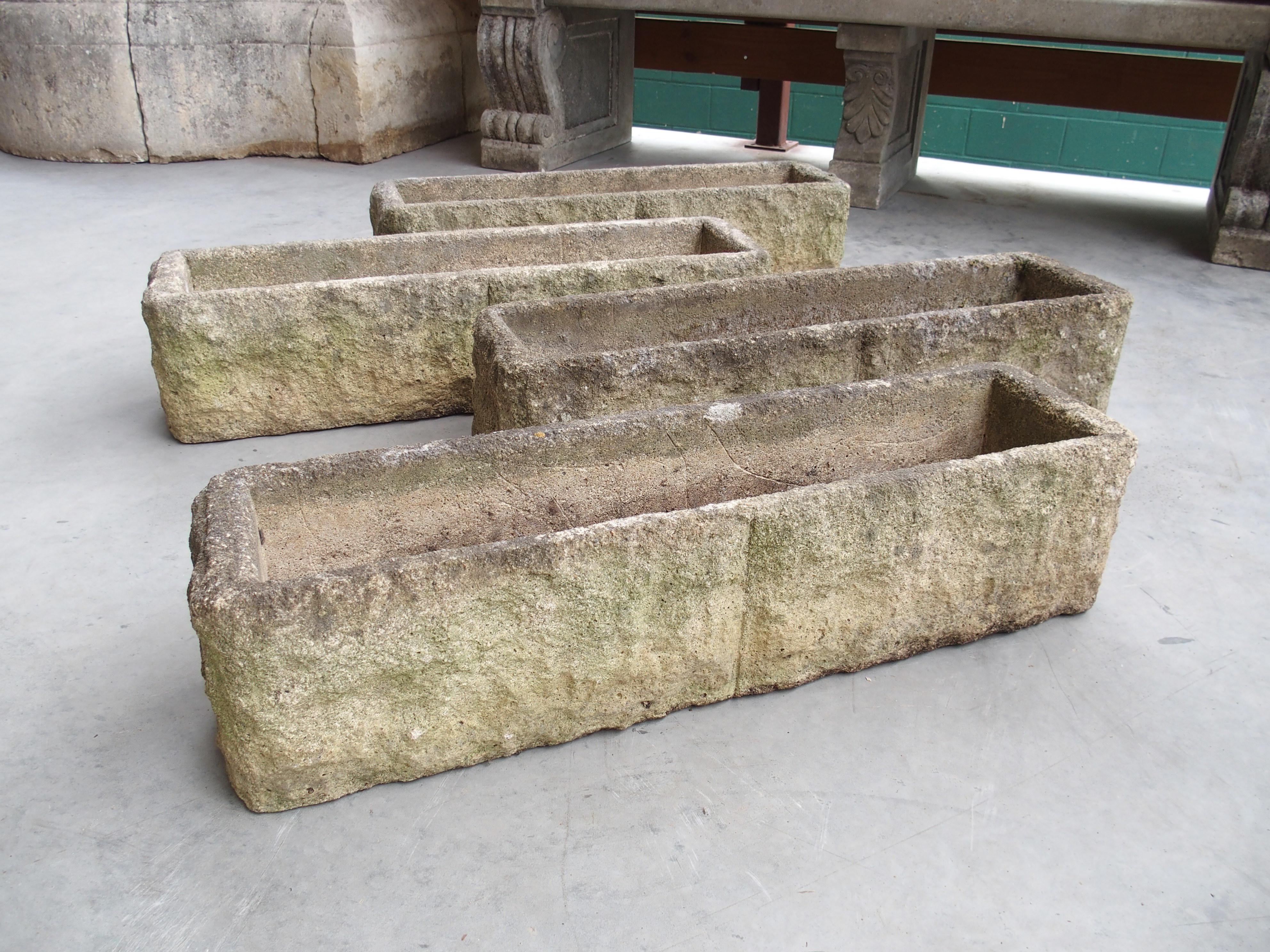 Ensemble de quatre jardinières de jardin vintage françaises en pierre artificielle en vente 6