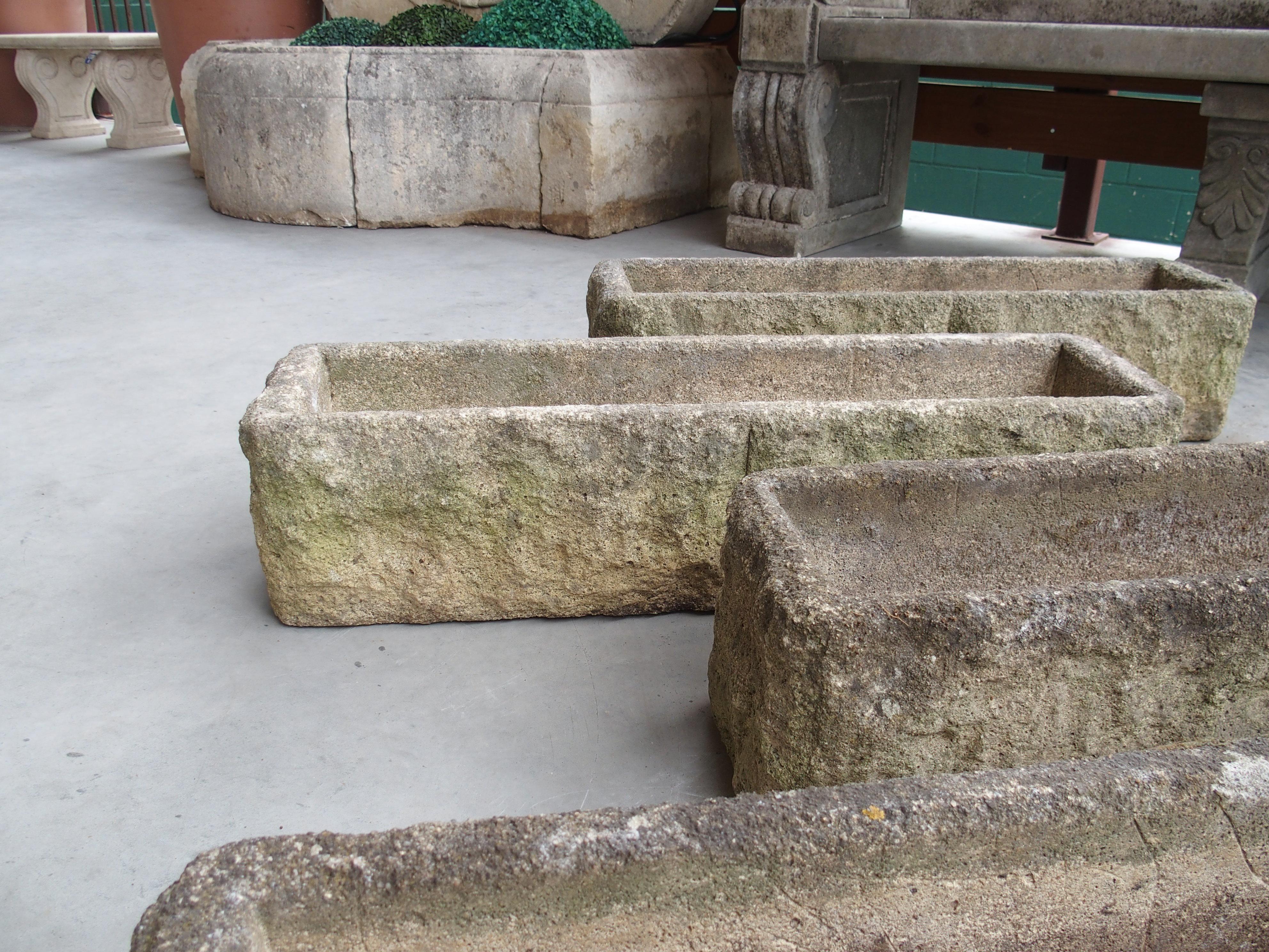Ensemble de quatre jardinières de jardin vintage françaises en pierre artificielle en vente 7
