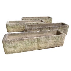 Set di quattro fioriere da giardino vintage in pietra fusa francese