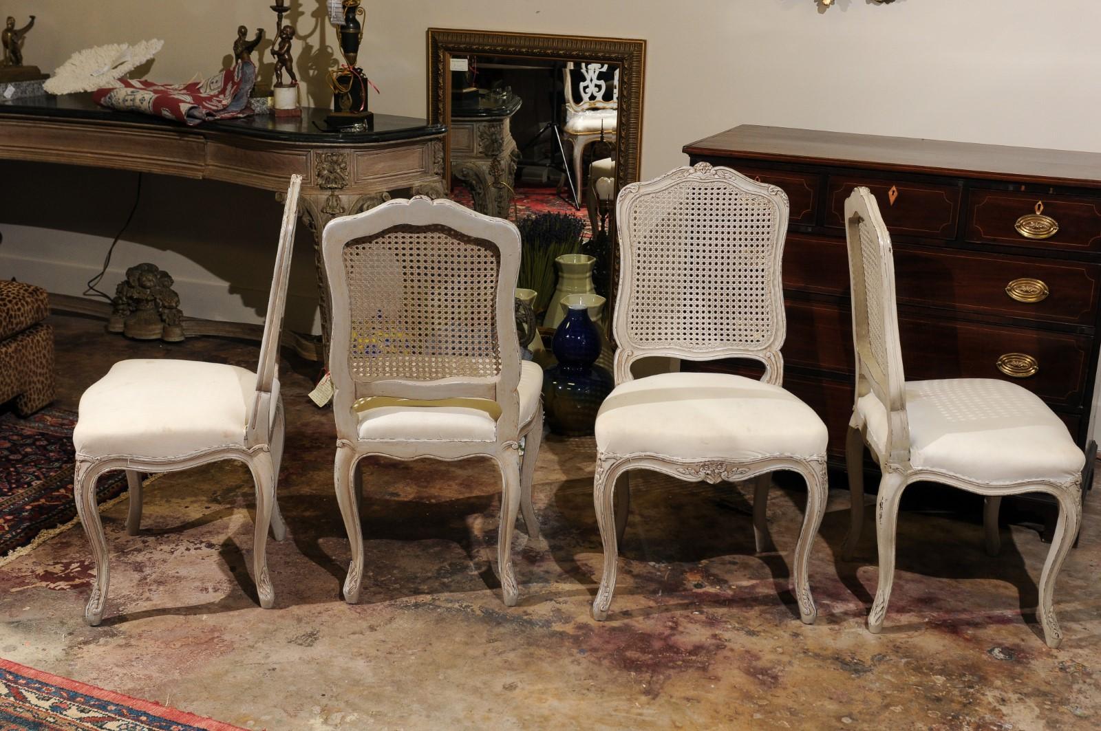 Set of Four Vintage French Side Chairs In Excellent Condition For Sale In Chamblee, GA