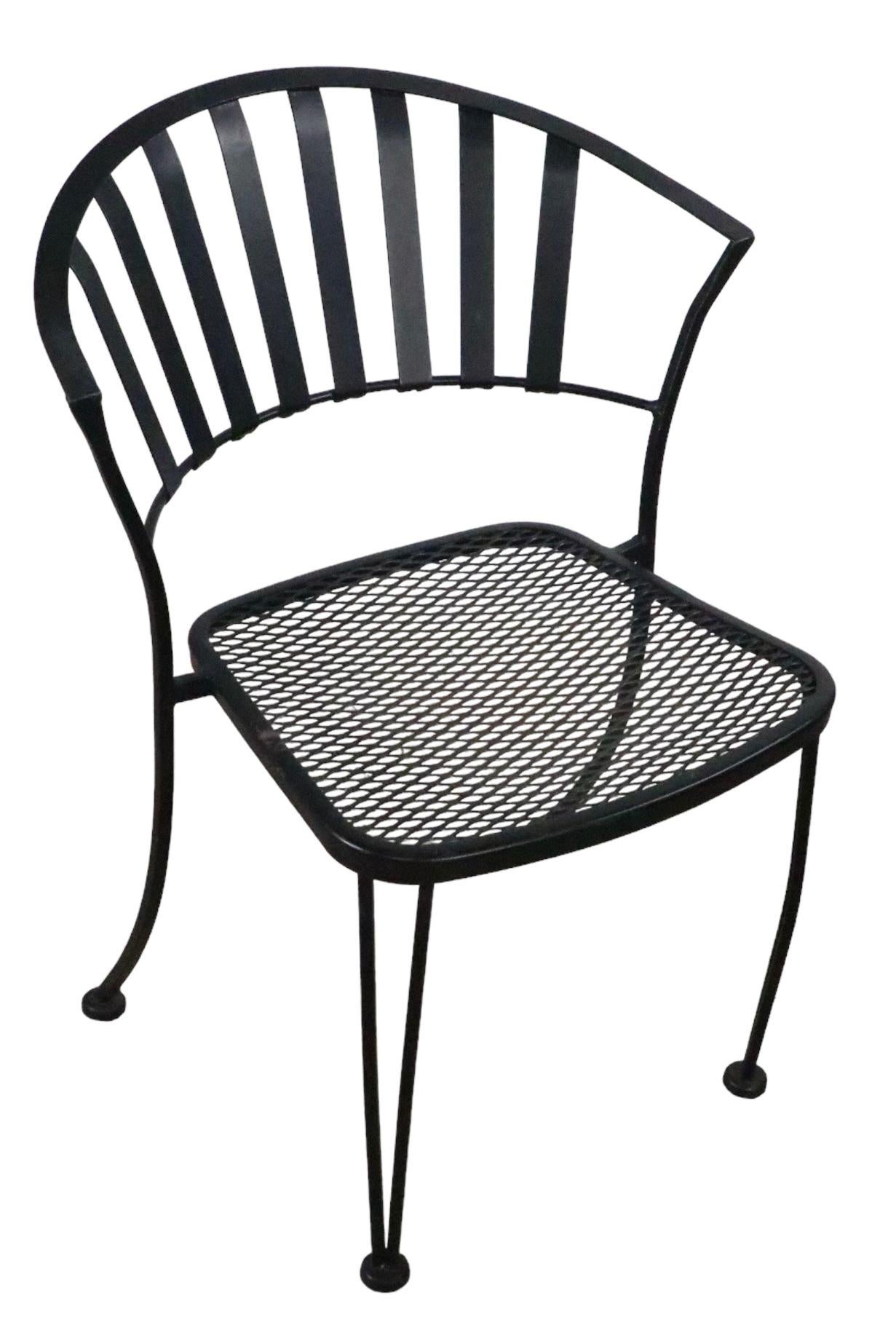 Set of Four Vintage Garden Patio Poolside Metal Strap Dining Chairs For Sale 4