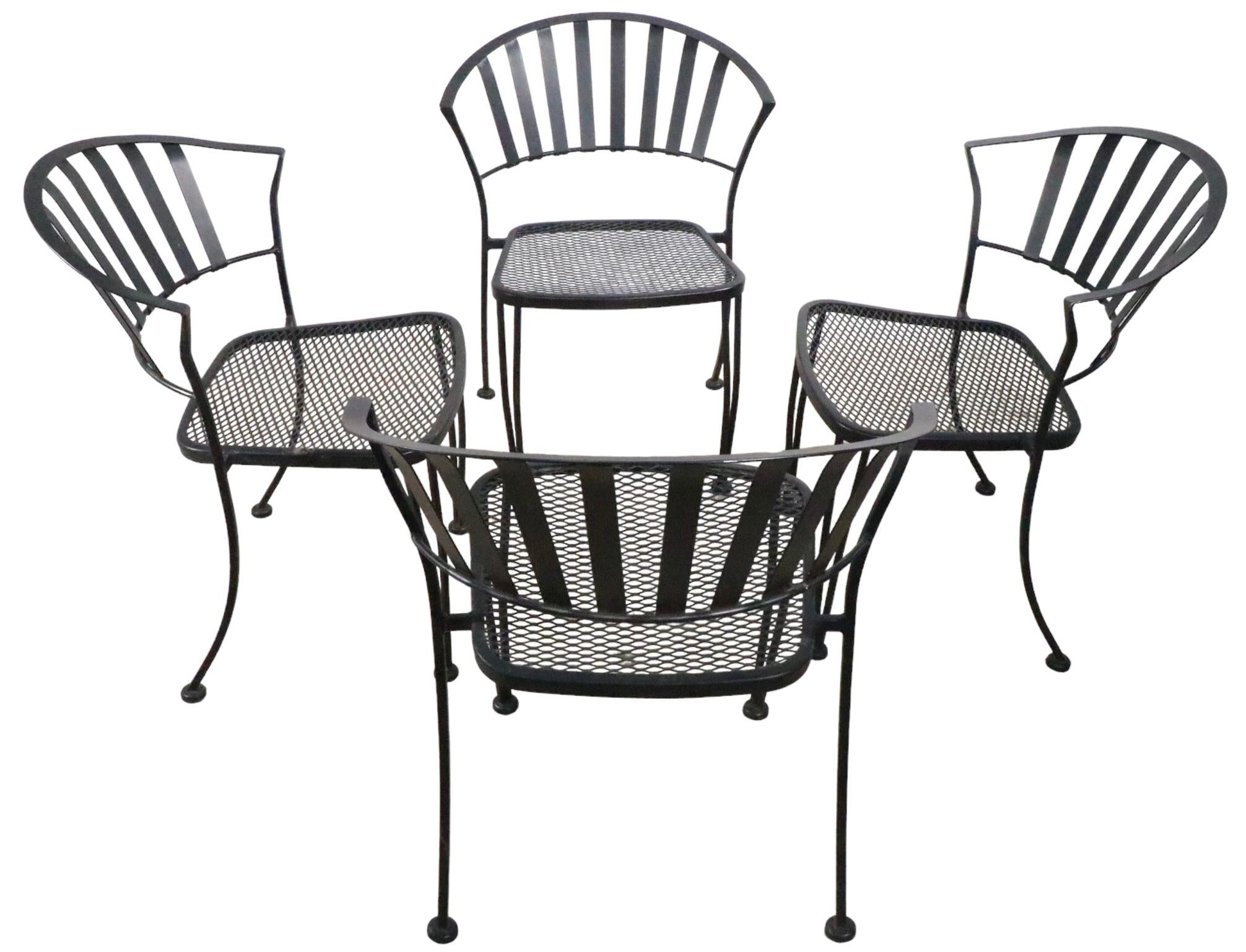 Mid-Century Modern Set of Four Vintage Garden Patio Poolside Metal Strap Dining Chairs For Sale