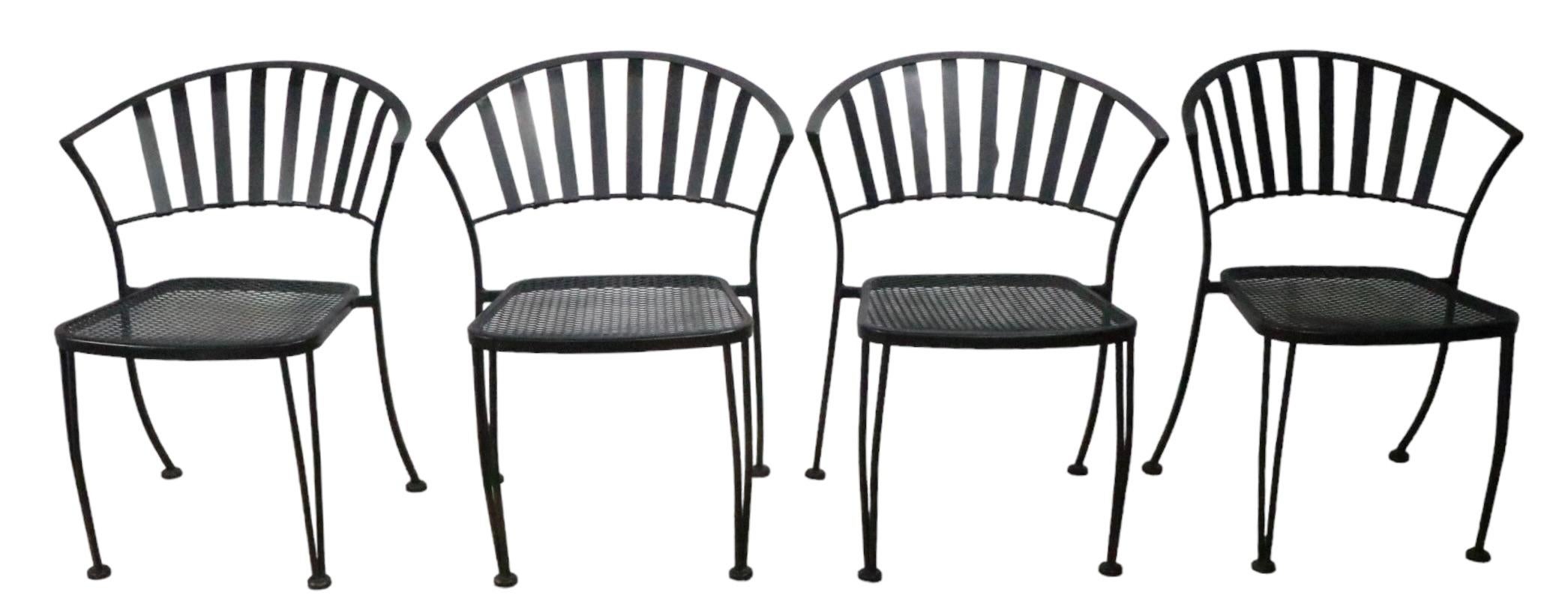 Set of Four Vintage Garden Patio Poolside Metal Strap Dining Chairs For Sale 1