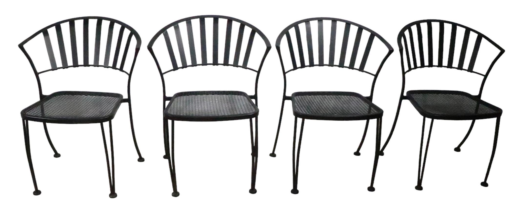 Set of Four Vintage Garden Patio Poolside Metal Strap Dining Chairs For Sale 3