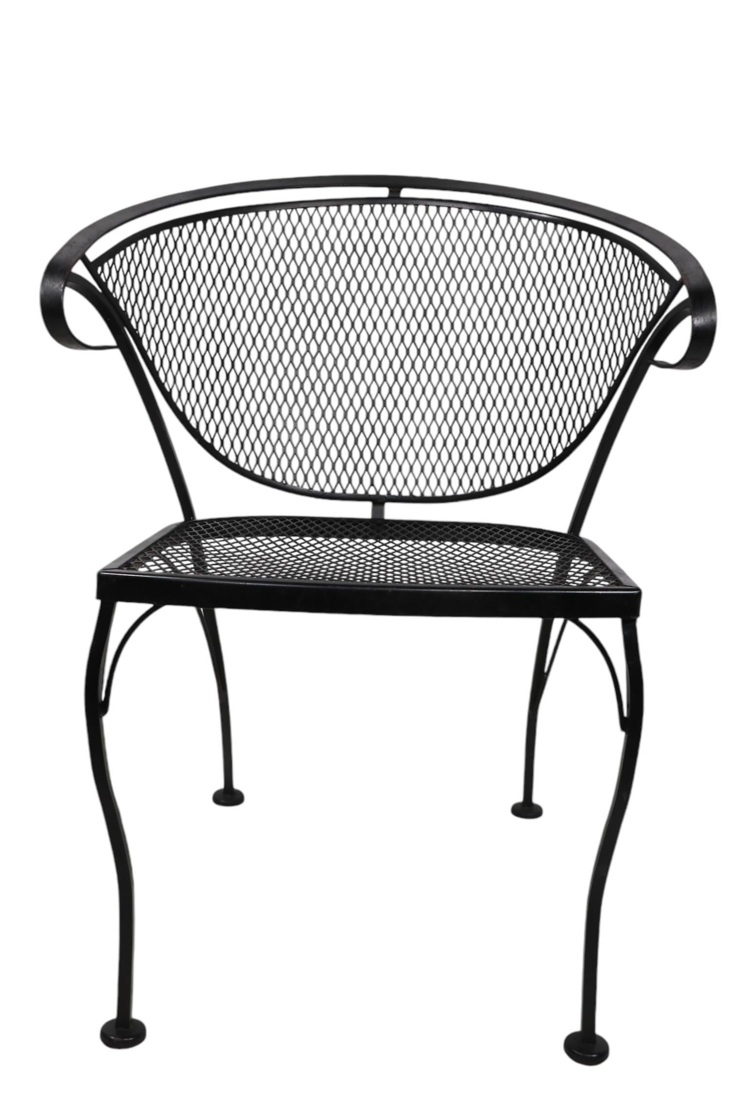 Satz von vier Vintage Garten Patio Poolside Schmiedeeisen  Esszimmerstühle von Woodard im Angebot 3