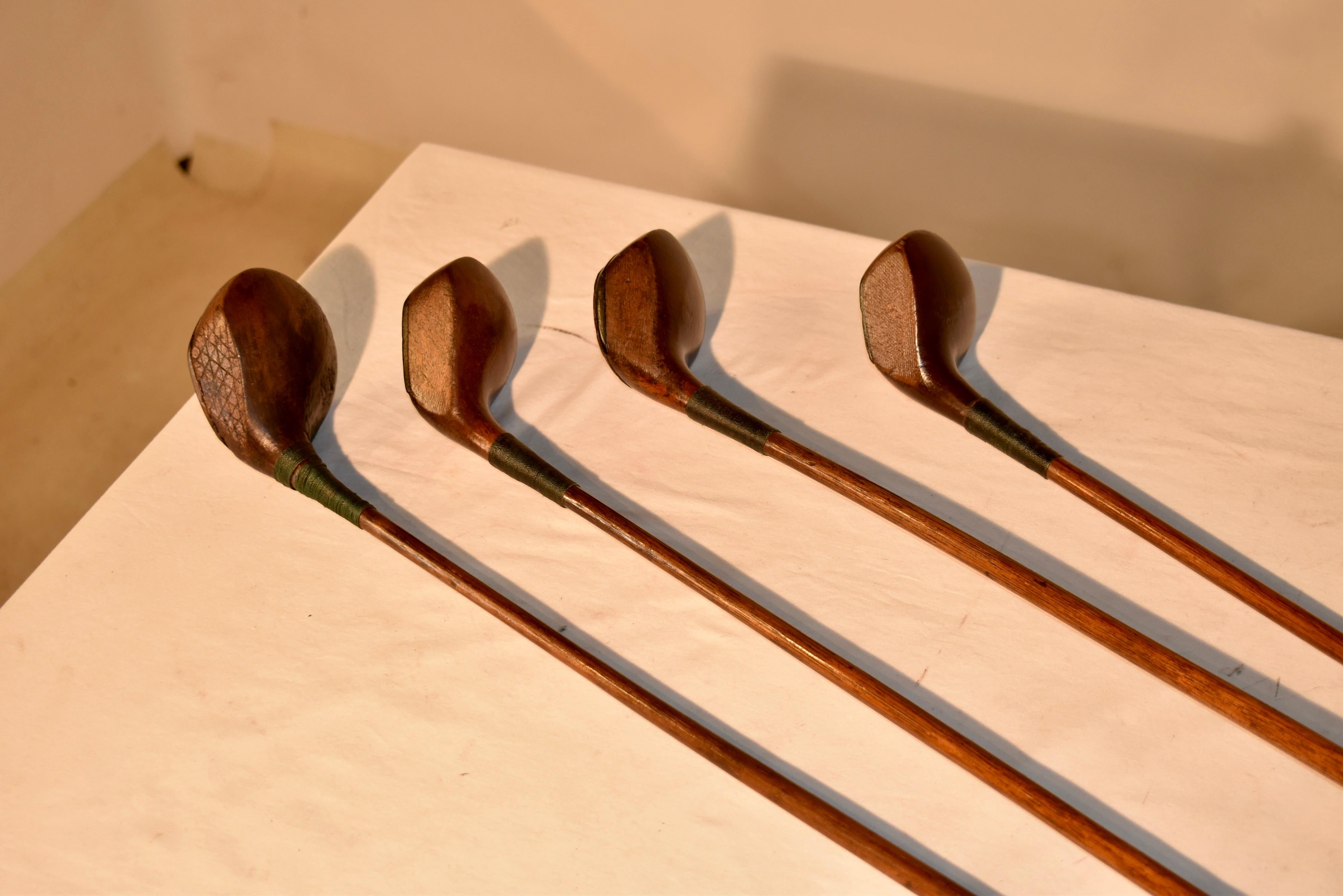 Juego de cuatro palos de golf vintage, circa 1930-1940 Inglés en venta