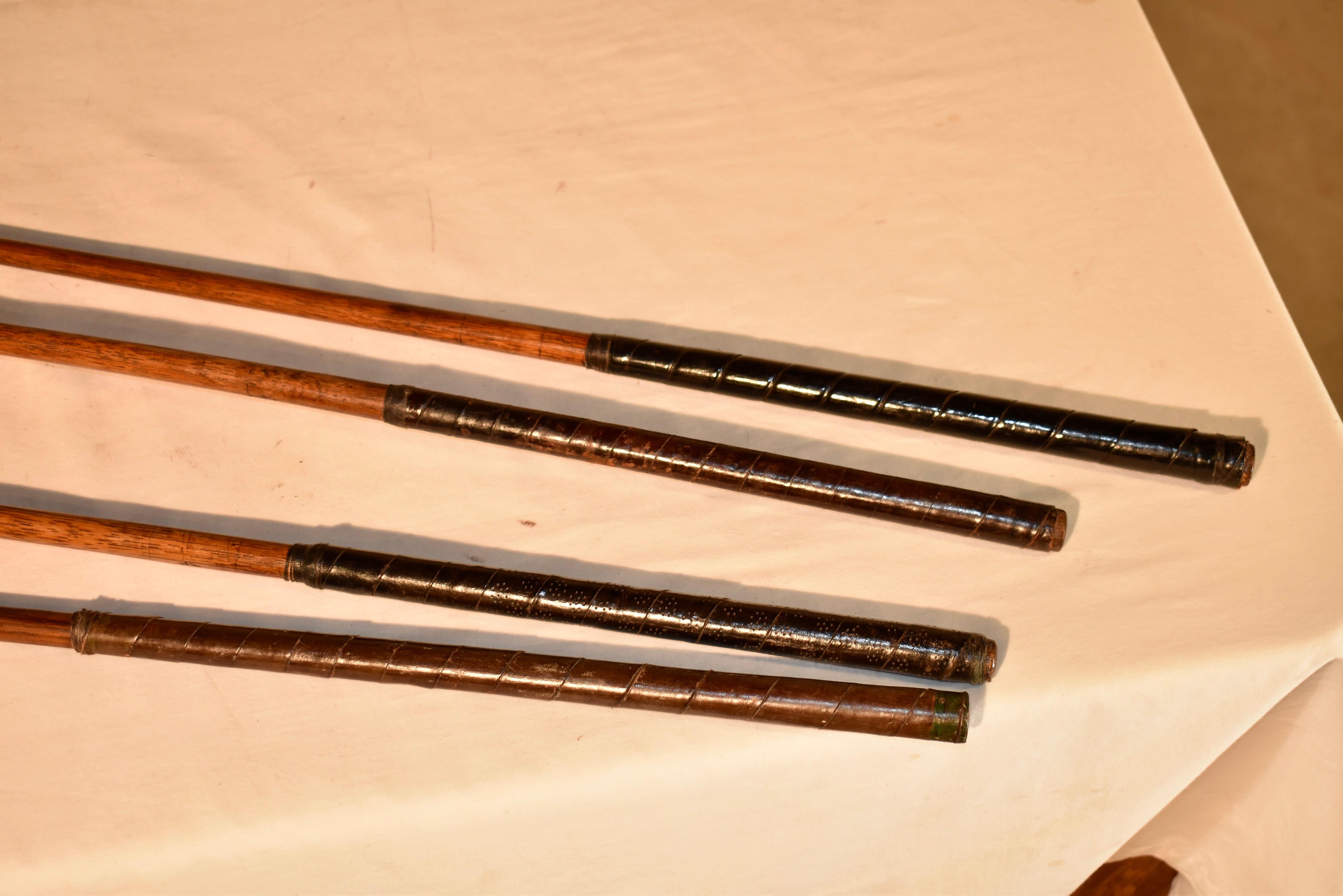 Juego de cuatro palos de golf vintage, circa 1930-1940 mediados del siglo XX en venta