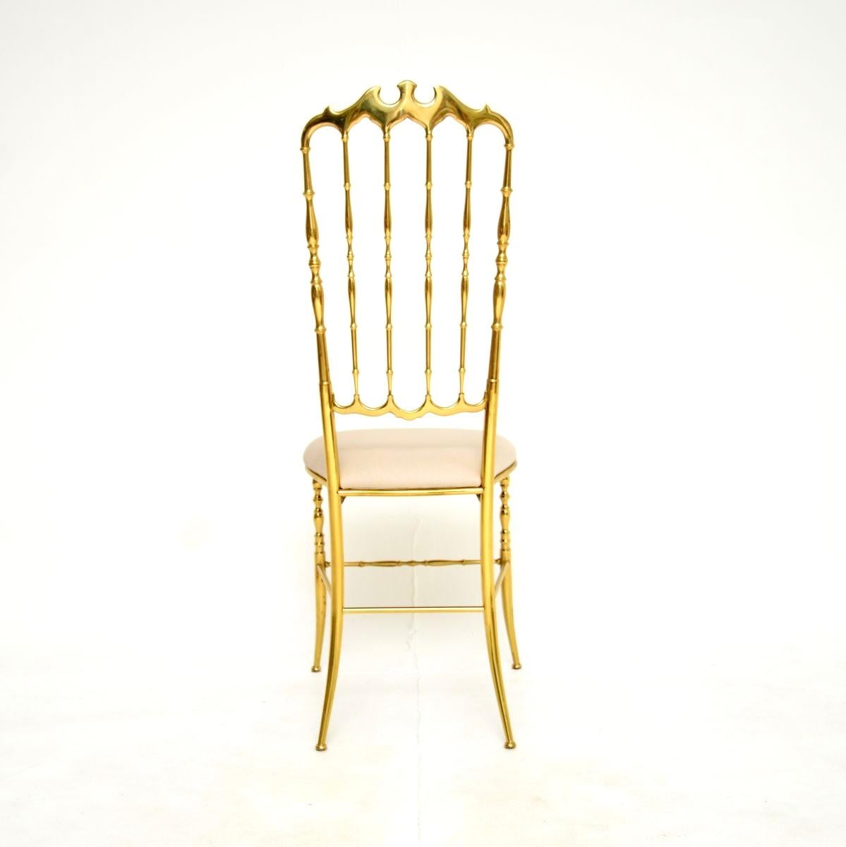 Set di quattro sedie da pranzo Chiavari d'epoca in ottone massiccio in vendita 2