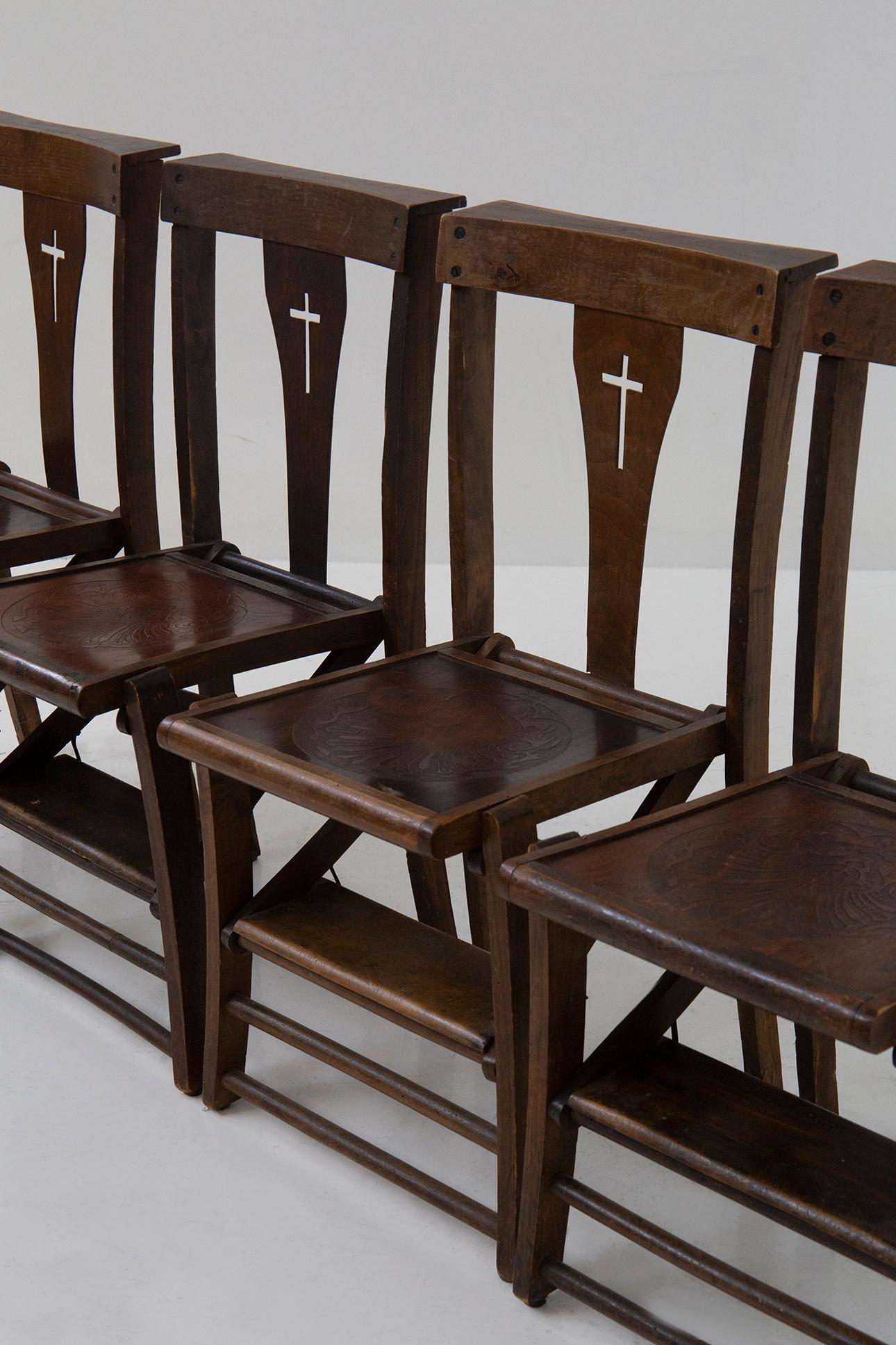 Set of four vintage Italian ecclesiastical chairs with kneeler For Sale 2