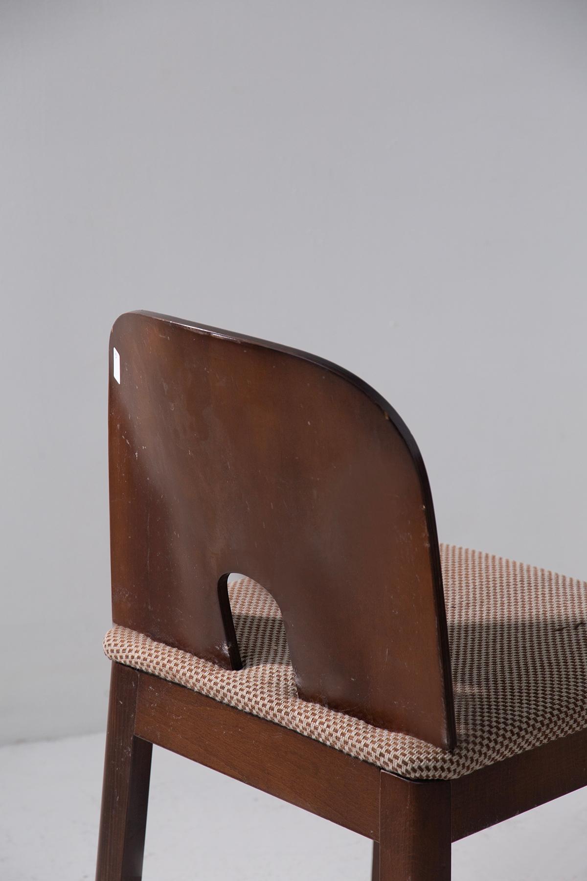 Set of four vintage Italian sculptural and iconic chairs For Sale 2