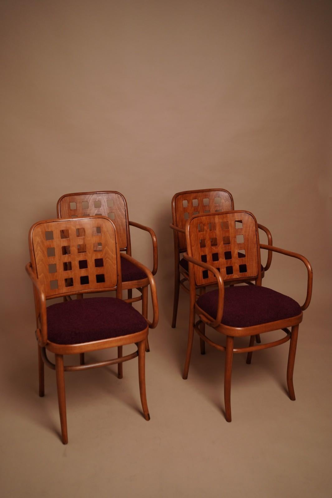Slovène Ensemble de quatre chaises vintage Josef Hoffmann Prague 811 fabriquées par STOL Kamnik, années 1960 en vente