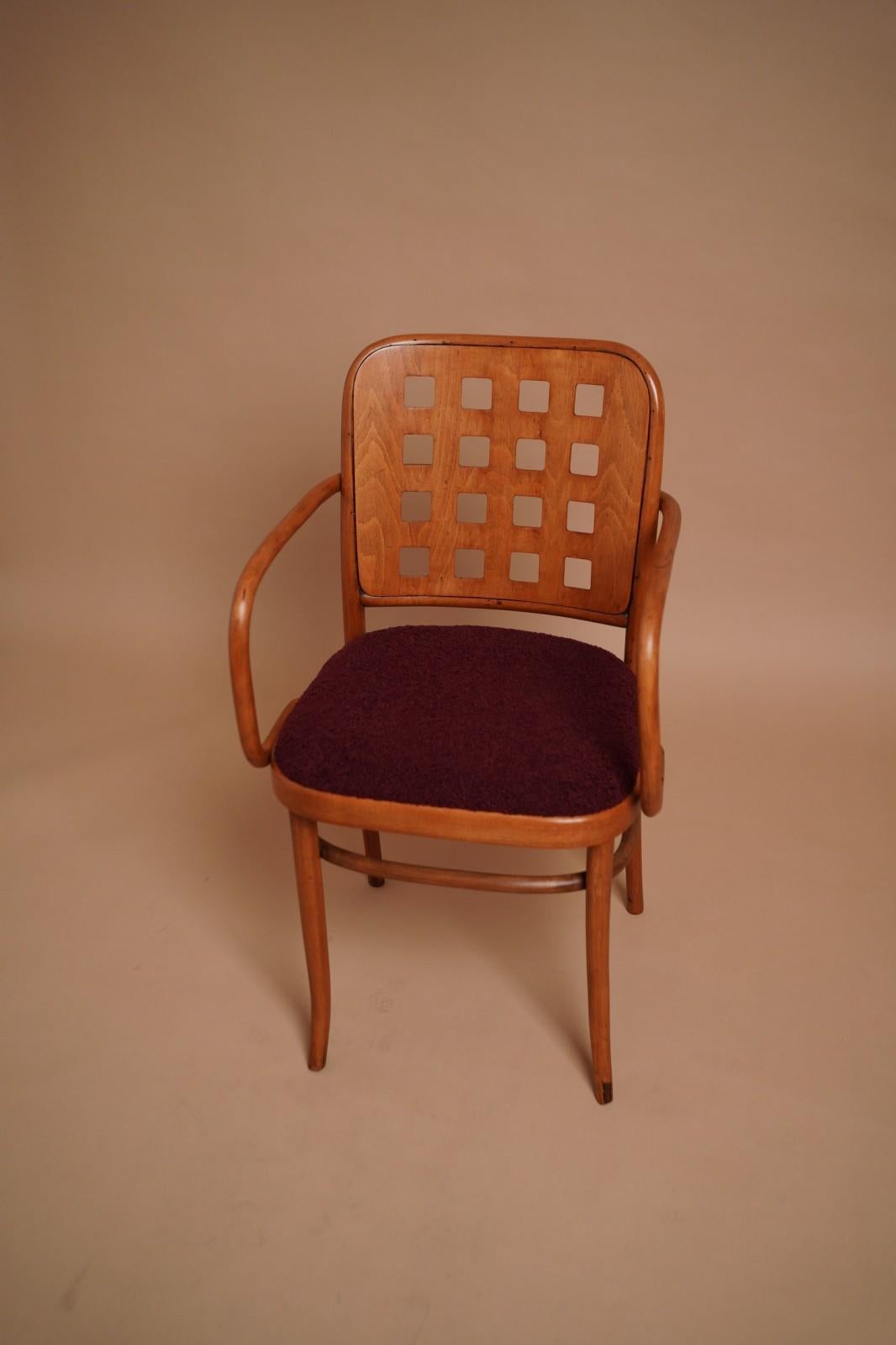 Satz von vier Vintage Josef Hoffmann Prag 811 Stühlen, hergestellt von STOL Kamnik, 1960er Jahre im Zustand „Gut“ im Angebot in Čelinac, BA