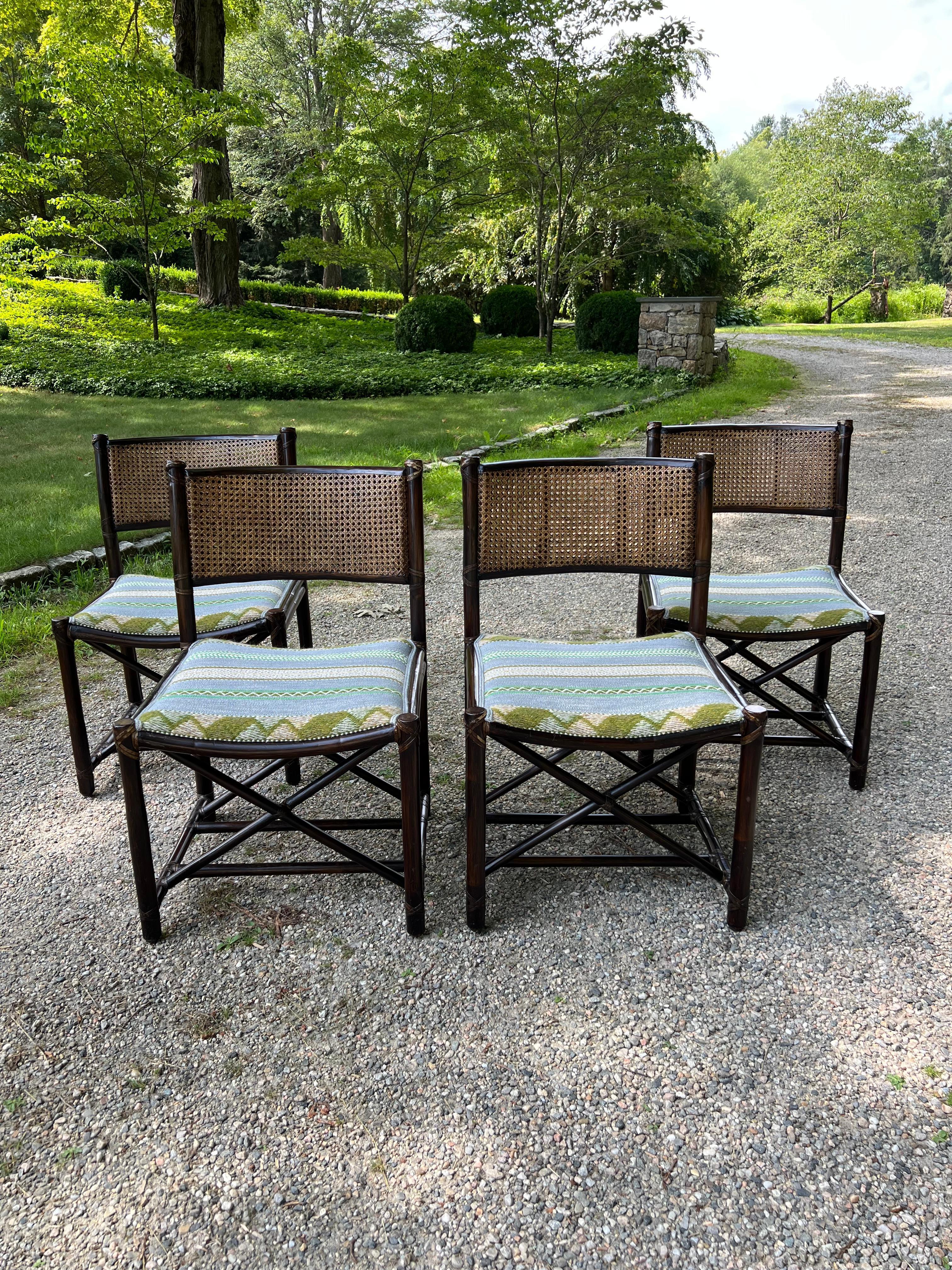 Mid-Century Modern Set of Four McGuire Bamboo Dining Chairs with Cane Backs en vente