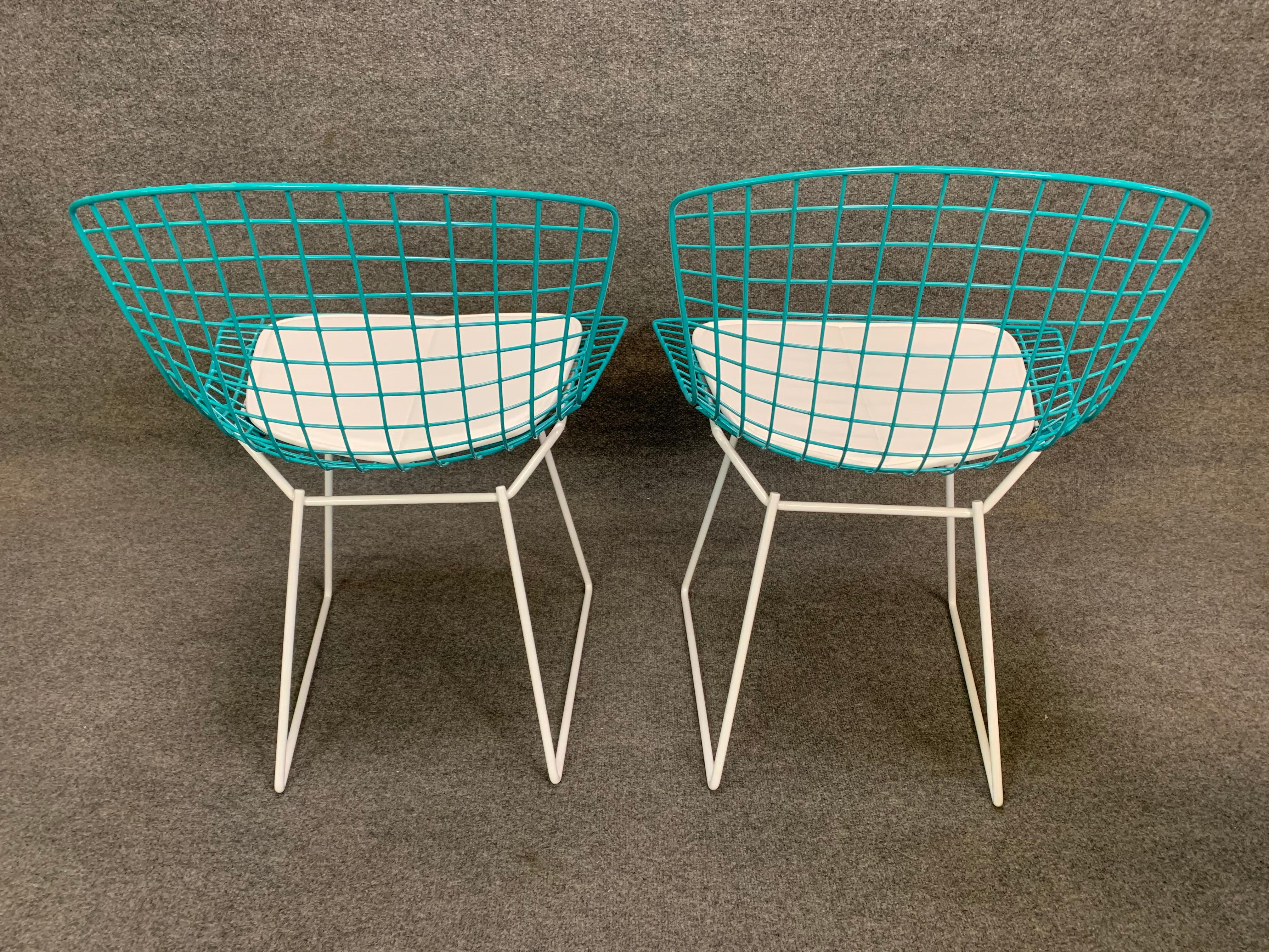 Set of Four Vintage Mid-Century Modern Dining Chairs by Harry Bertoia for Knoll For Sale 3