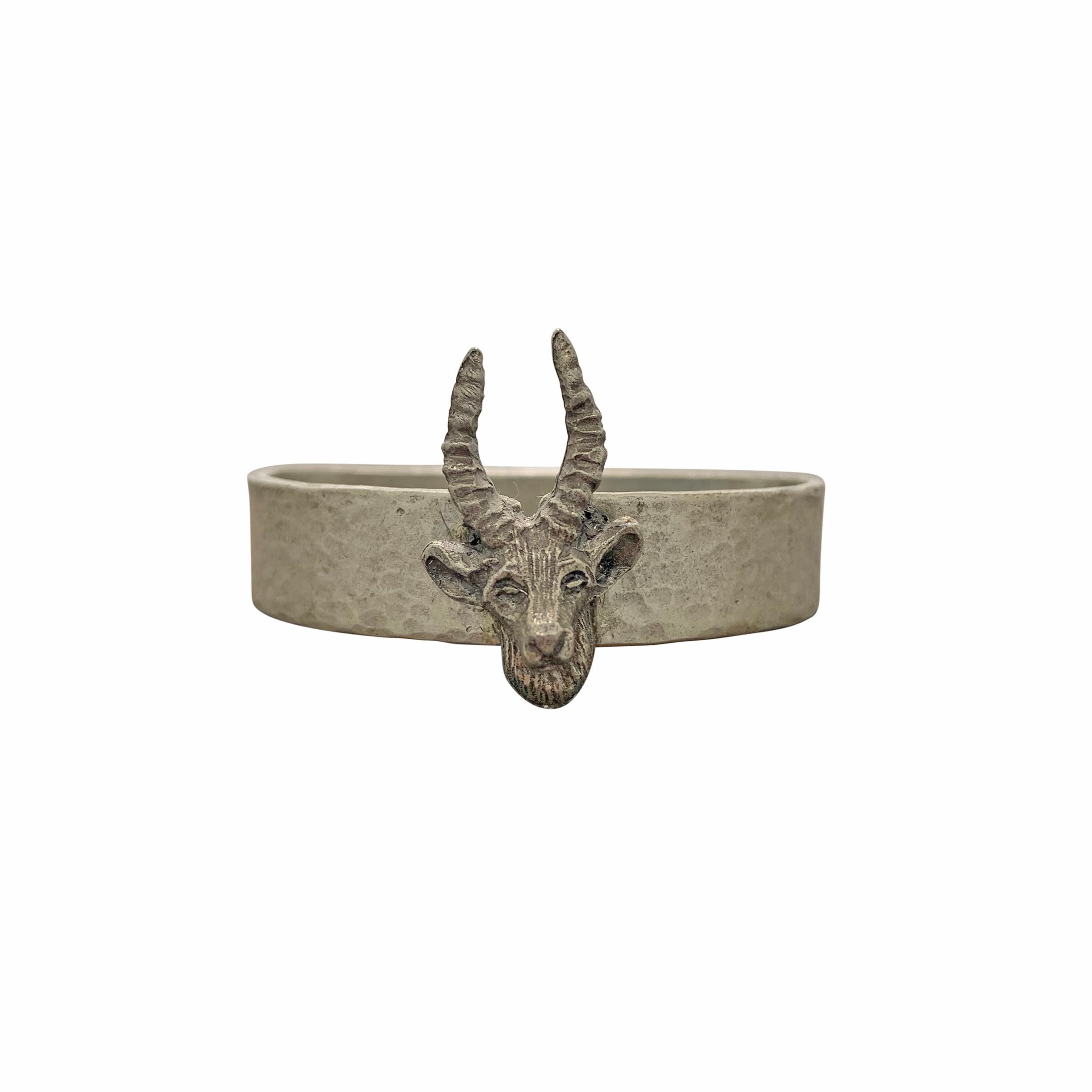 Set of Four Vintage Pewter Safari Themed Napkin Rings In Good Condition In Chicago, IL