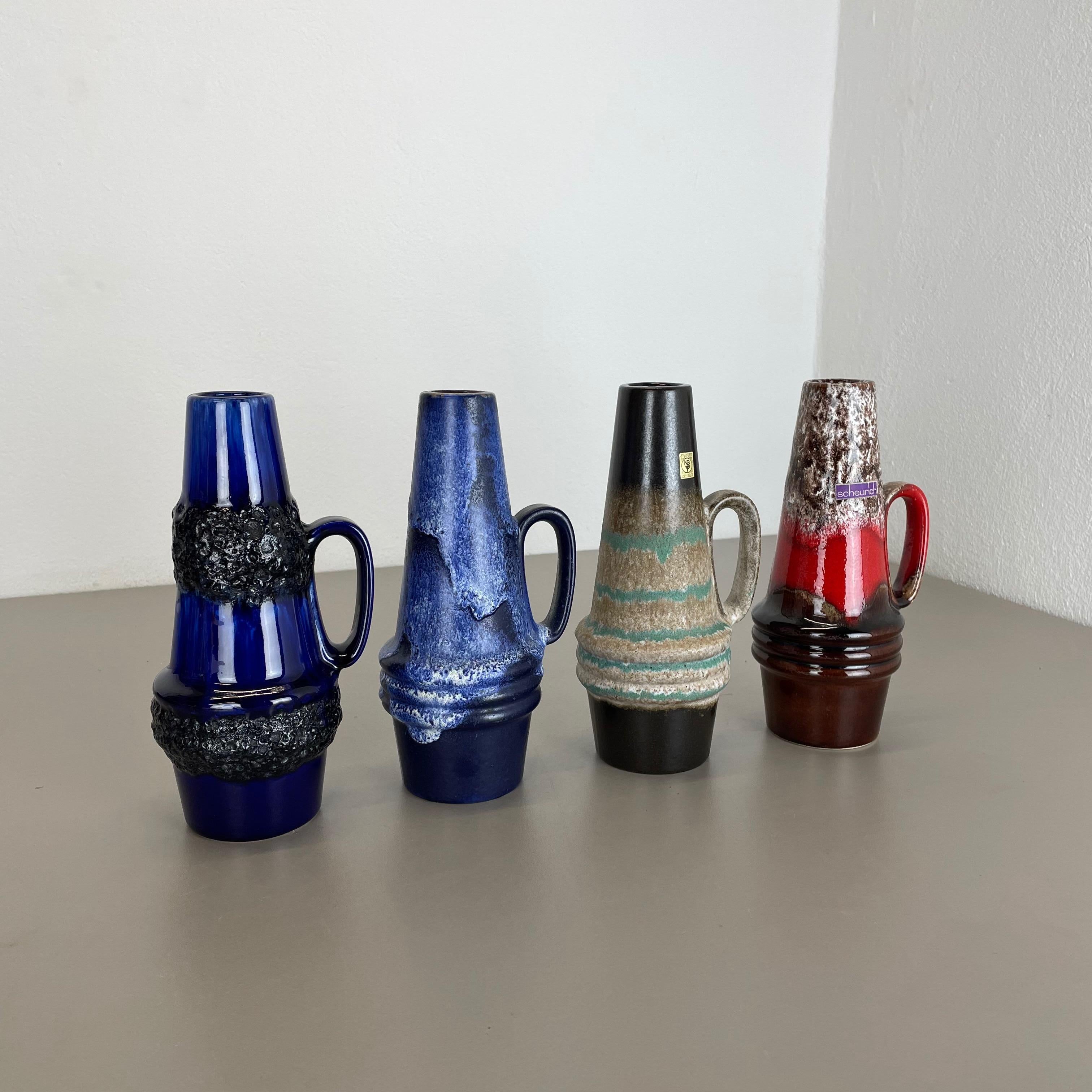 Mid-Century Modern Ensemble de quatre vases vintage en poterie de lave grasse fabriqués par Scheurich, Allemagne, 1970 en vente