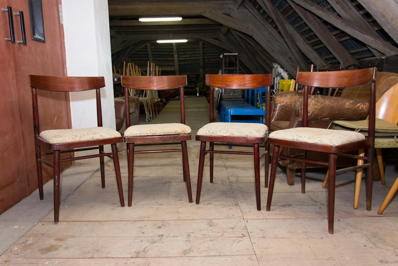 Set of Four Vintage mahogany beech chairs JITONA, Czechoslovakia, 1970s For Sale 2
