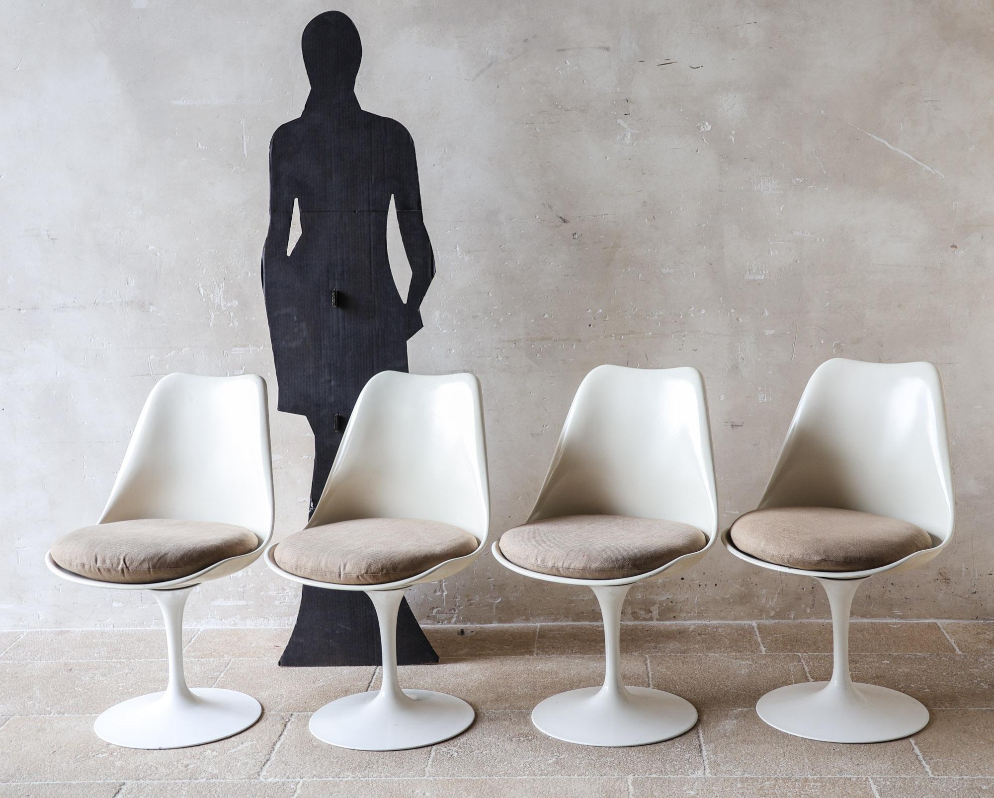 Mid-Century moderno Set di quattro sedie Tulip vintage - Eero Saarinen per Knoll in vendita