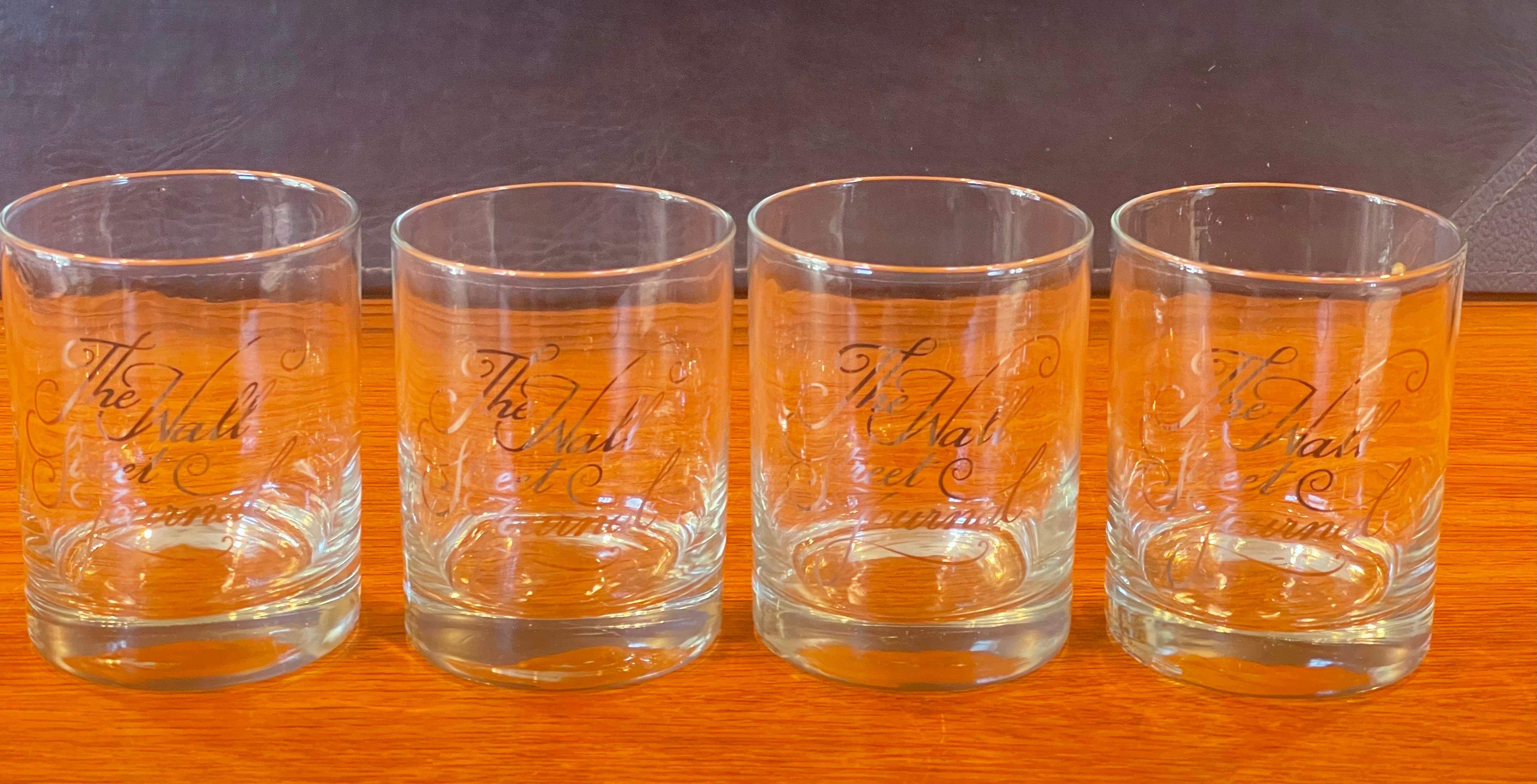 Set von vier Vintage-Cocktailgläsern „Wall Street Journal“ in Schachtel von Houze Art a (Moderne der Mitte des Jahrhunderts) im Angebot