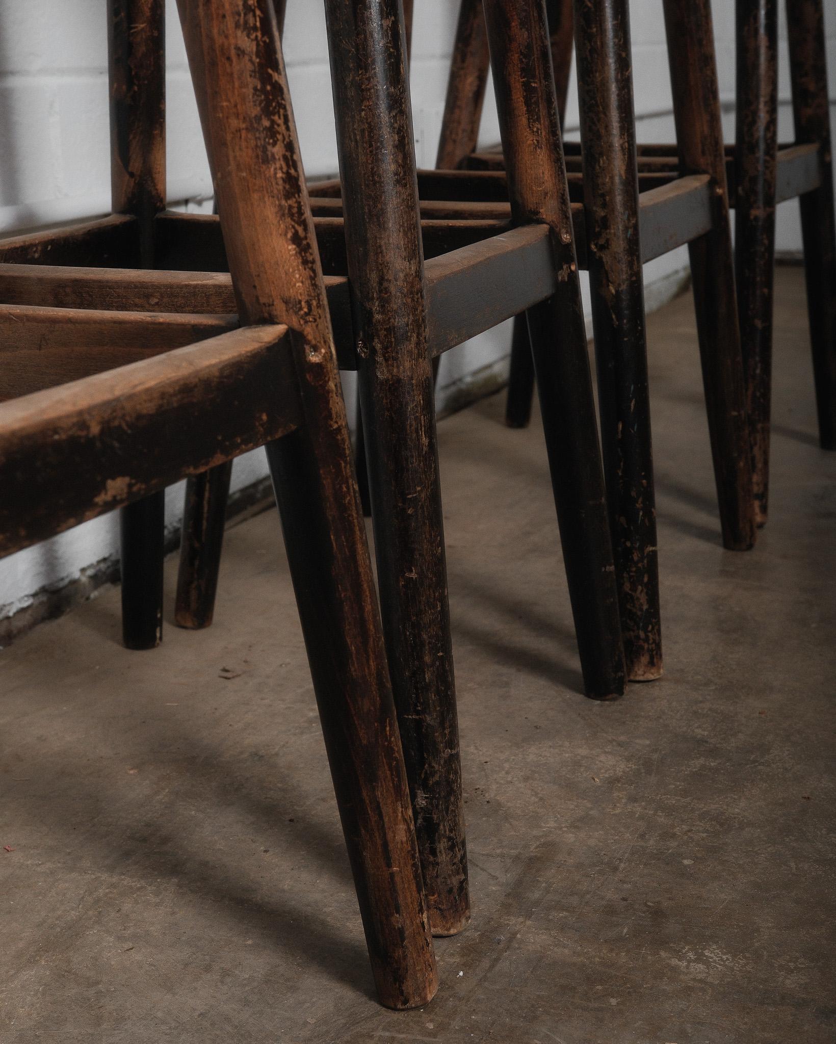 Set of Four Vintage Wooden Bar Stools In Good Condition For Sale In High Point, NC