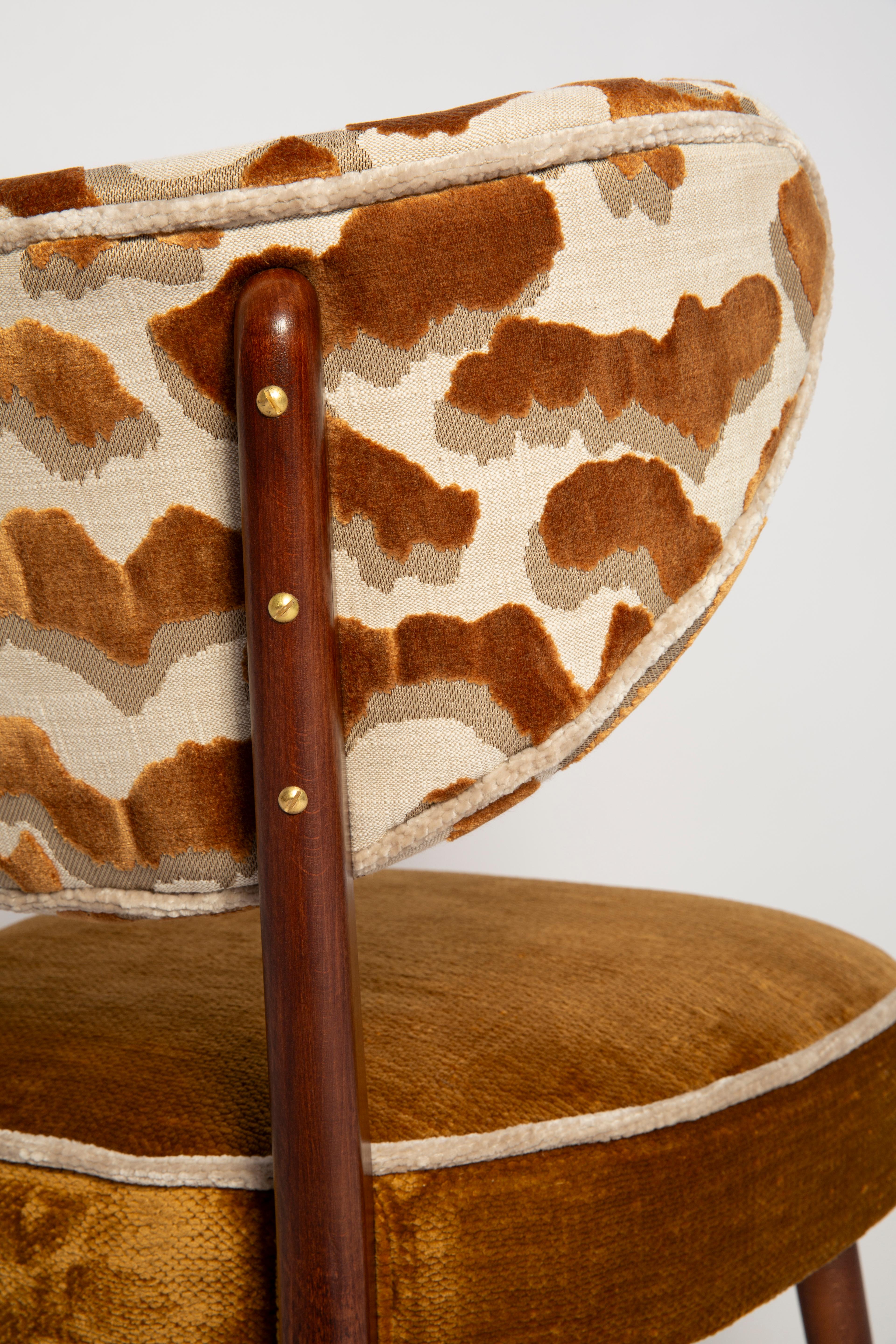 Satz von vier Vintola Studio Esszimmerstühlen, Casamance DEMOISELLE und NIMBUS Stoff im Angebot 3