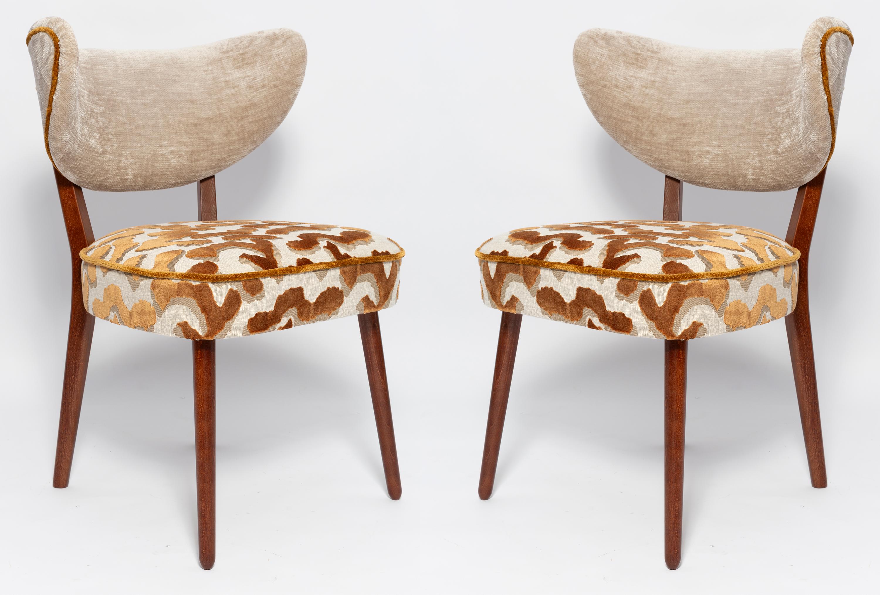 Satz von vier Vintola Studio Esszimmerstühlen, Casamance DEMOISELLE und NIMBUS Stoff im Zustand „Neu“ im Angebot in 05-080 Hornowek, PL