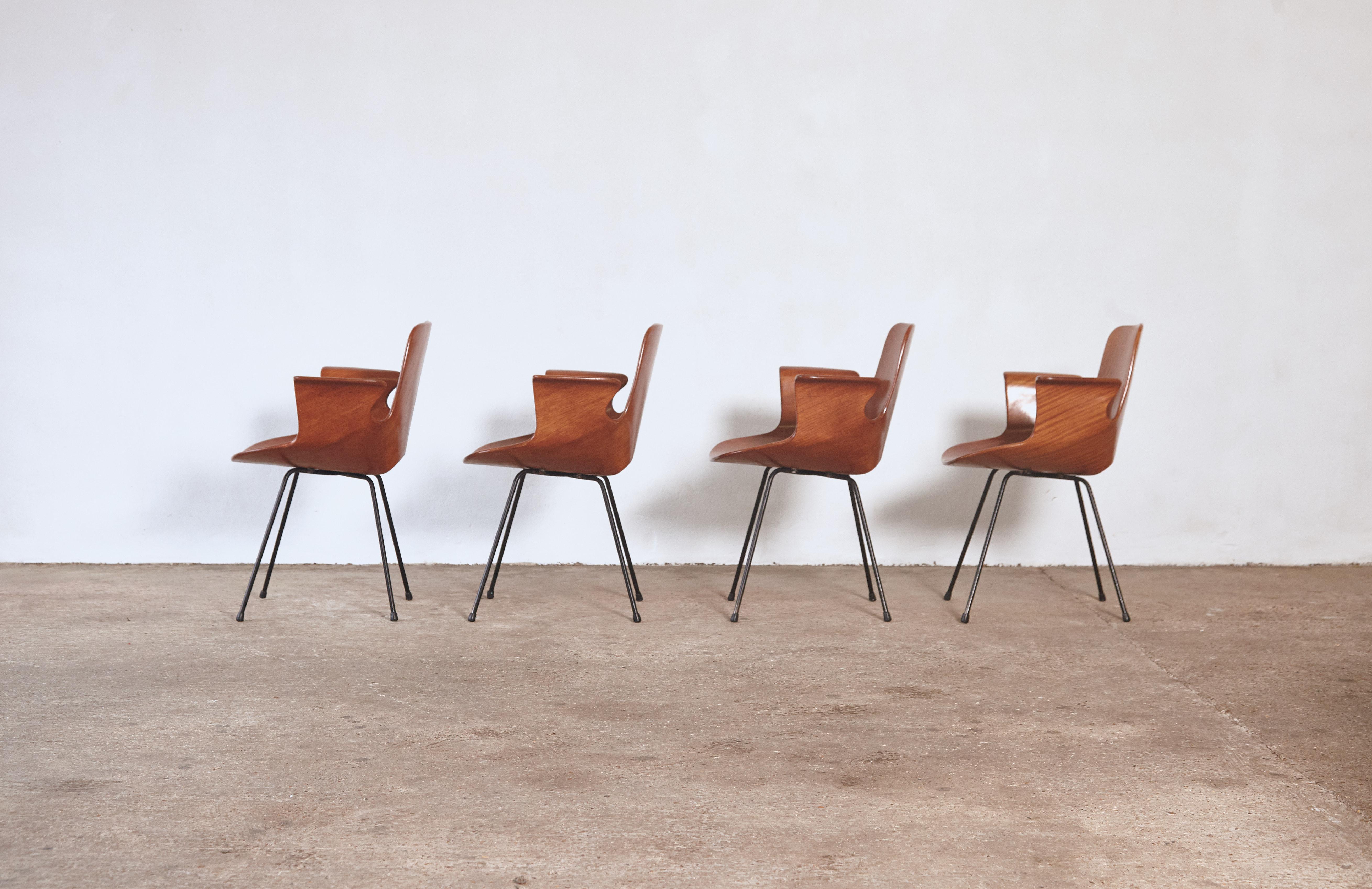 Mid-Century Modern Set of Four Vittorio Nobili for Fratelli Tagliabue Medea Chairs, Italy, 1950s For Sale