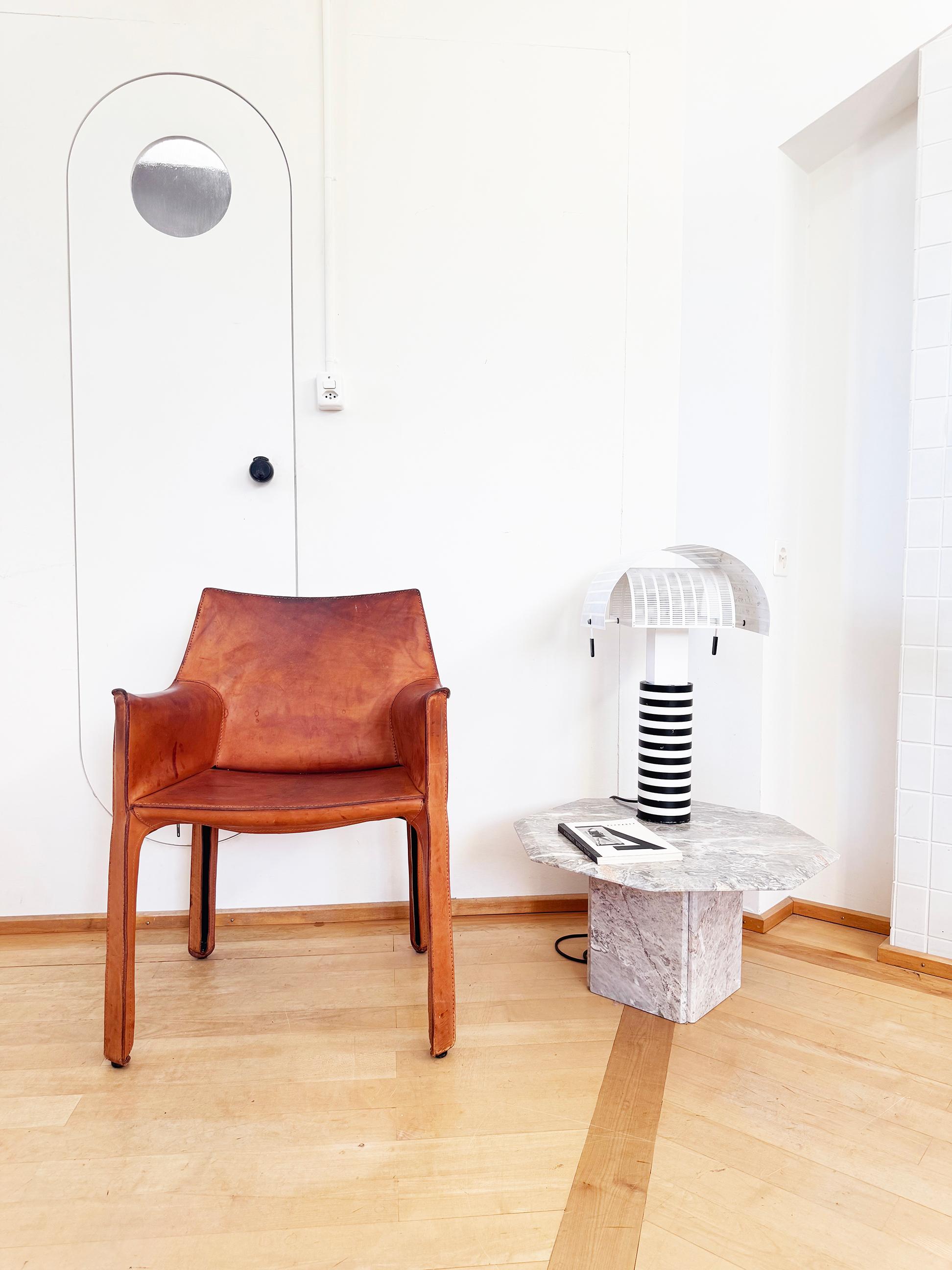 Ensemble de QUATRE fauteuils Cassina Cab 413 en cuir naturel brun cognac Bellini en vente 7