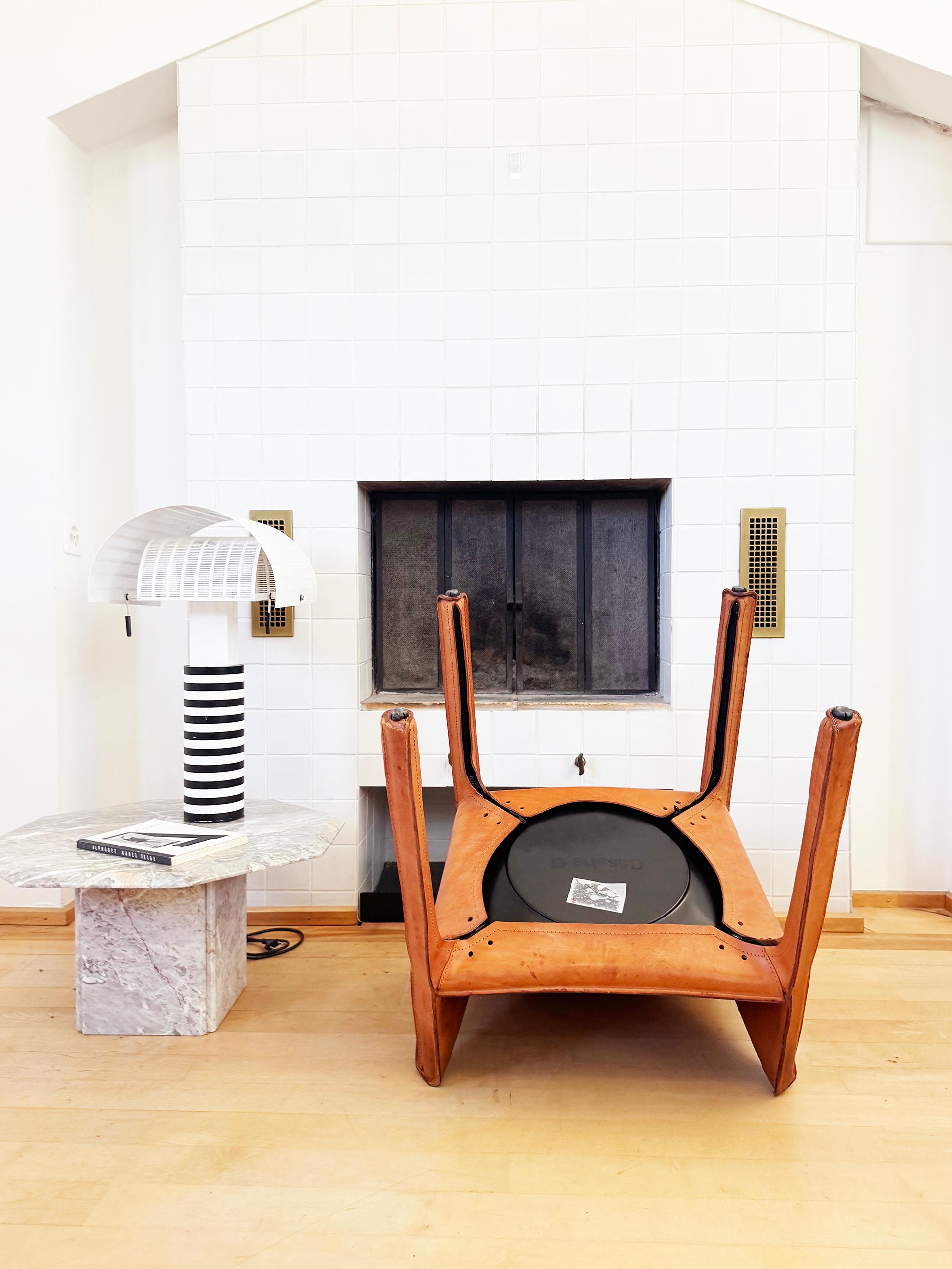 Ensemble de QUATRE fauteuils Cassina Cab 413 en cuir naturel brun cognac Bellini en vente 9