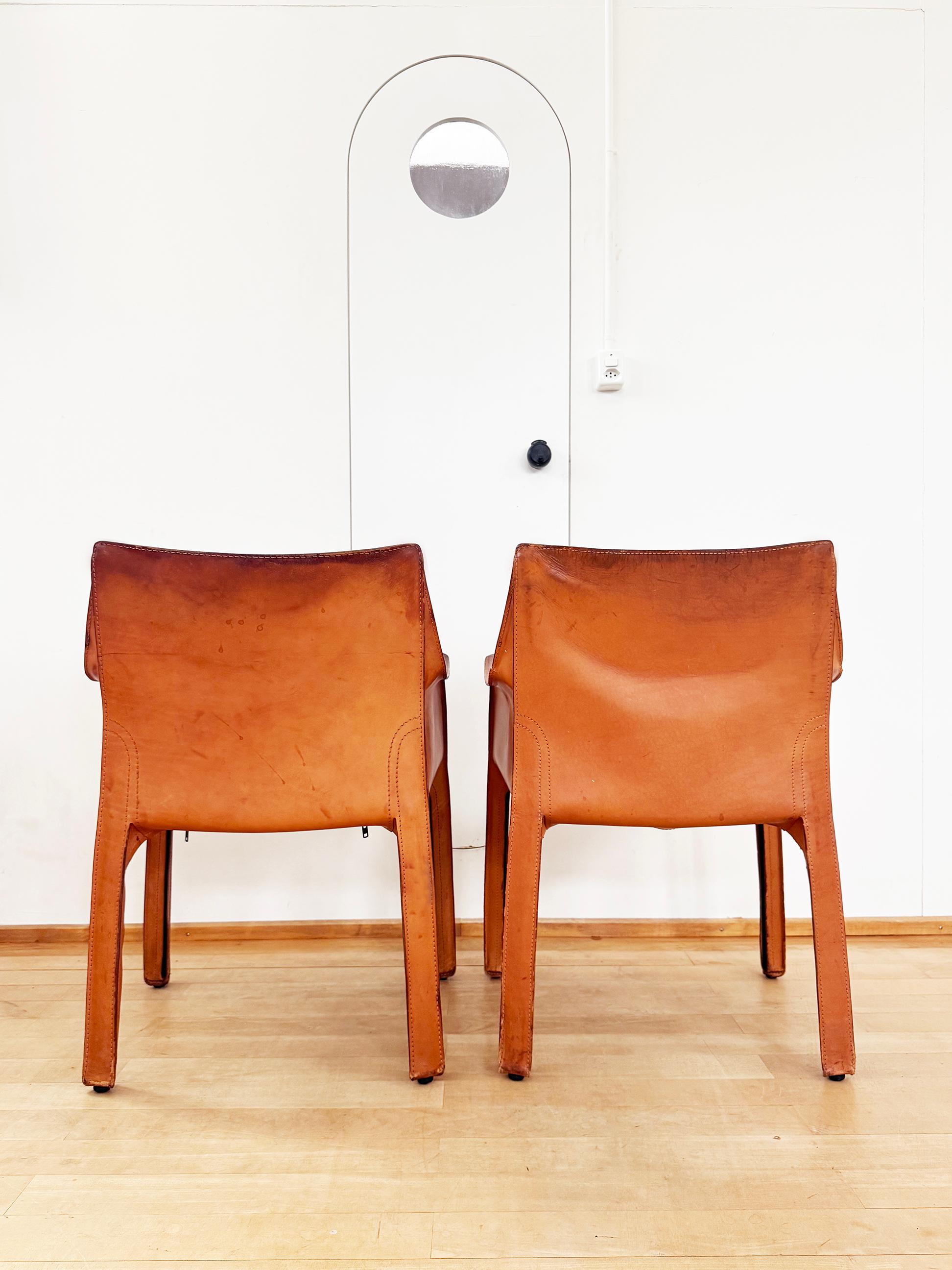 Ensemble de QUATRE fauteuils Cassina Cab 413 en cuir naturel brun cognac Bellini en vente 2