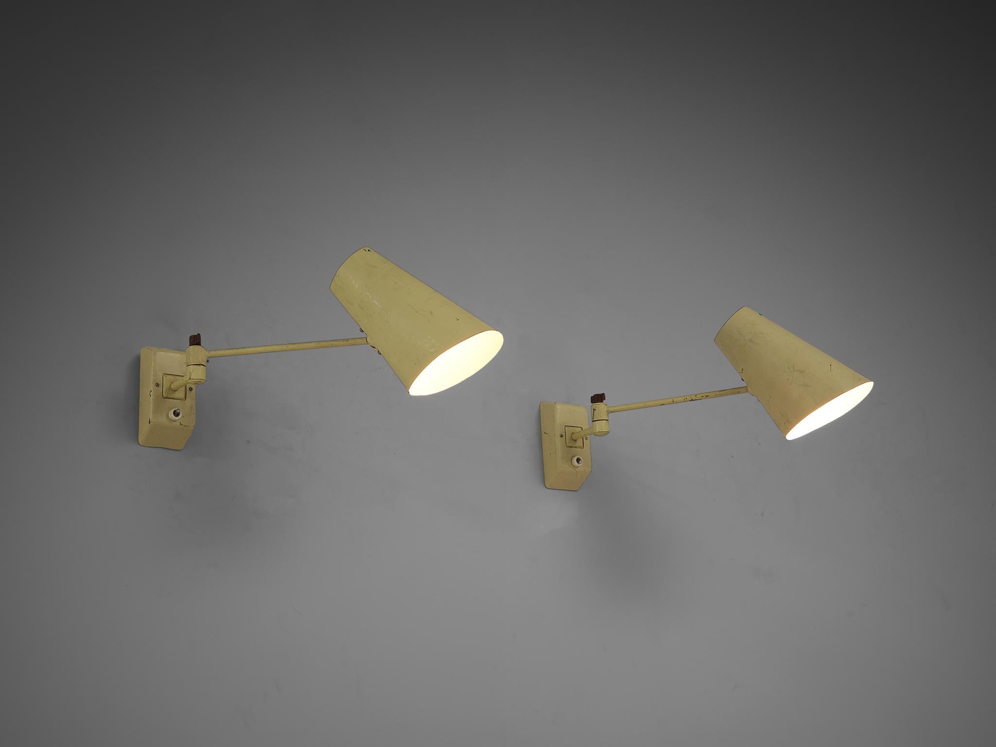 Mid-Century Modern Set of Four Wall Lights in Pale Yellow Lacquered Metal