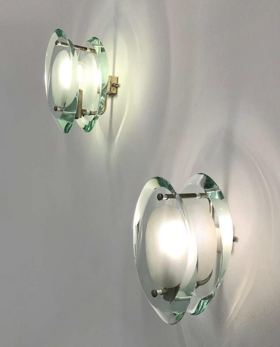 Set of Four Wall Sconces by Max Ingrand for Fontana Arte Model 2093, Italy, 1961 In Good Condition In Frankfurt am Main, DE