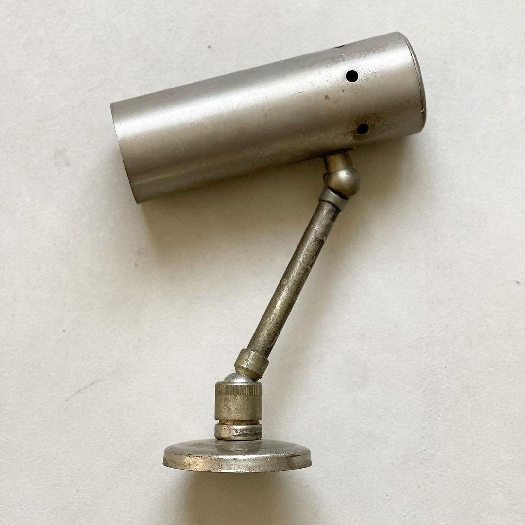 Set di quattro faretti da parete in metallo, anni '60, luci per il soggiorno, lampada decorativa 1