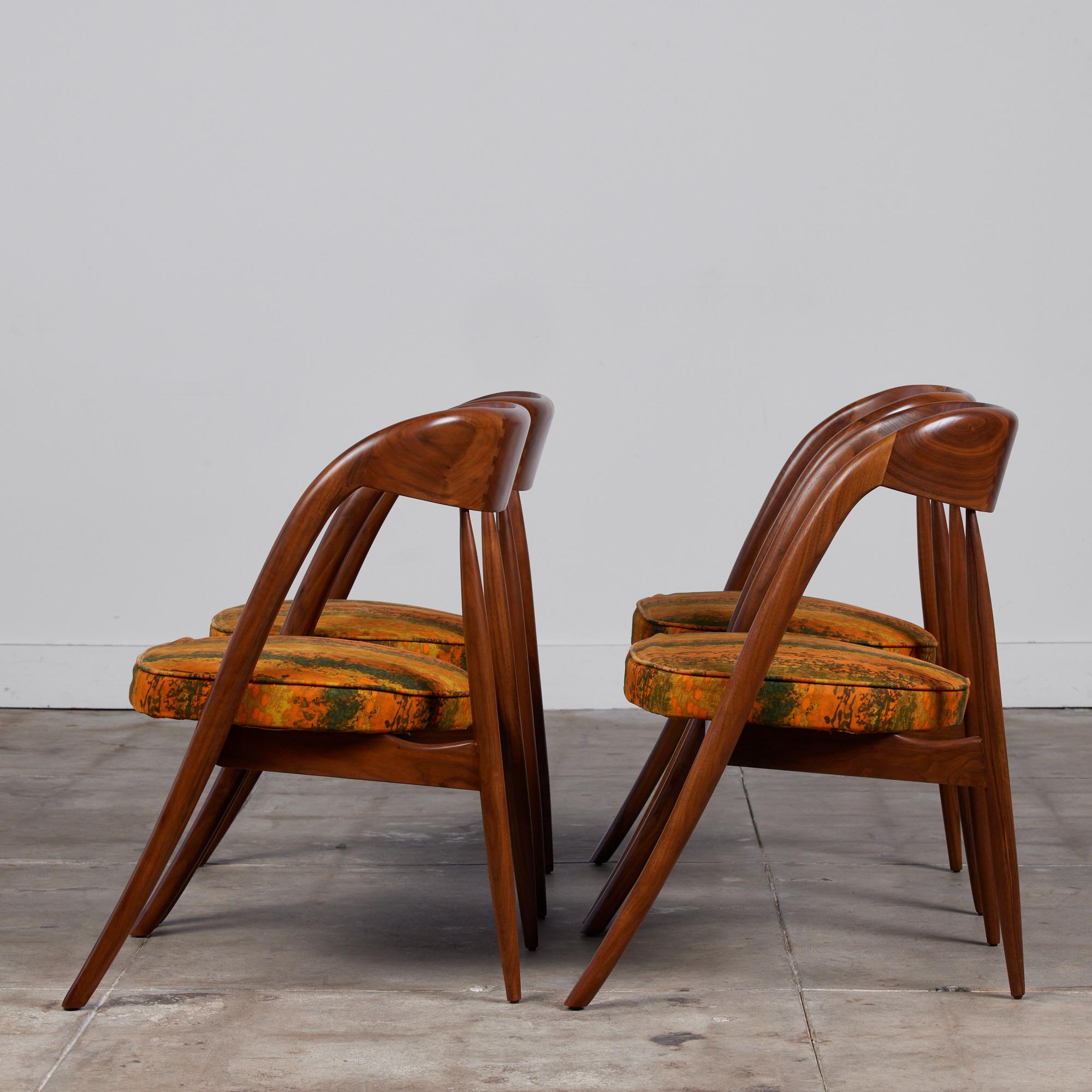 Mid-Century Modern Set of Four Walnut Round Back Dining Chairs